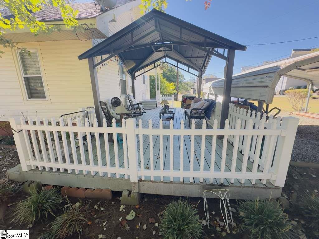 Homes for sale in Simpsonville, SC | 210 Iselin St, Simpsonville, SC 29681 | MLS# 1574535