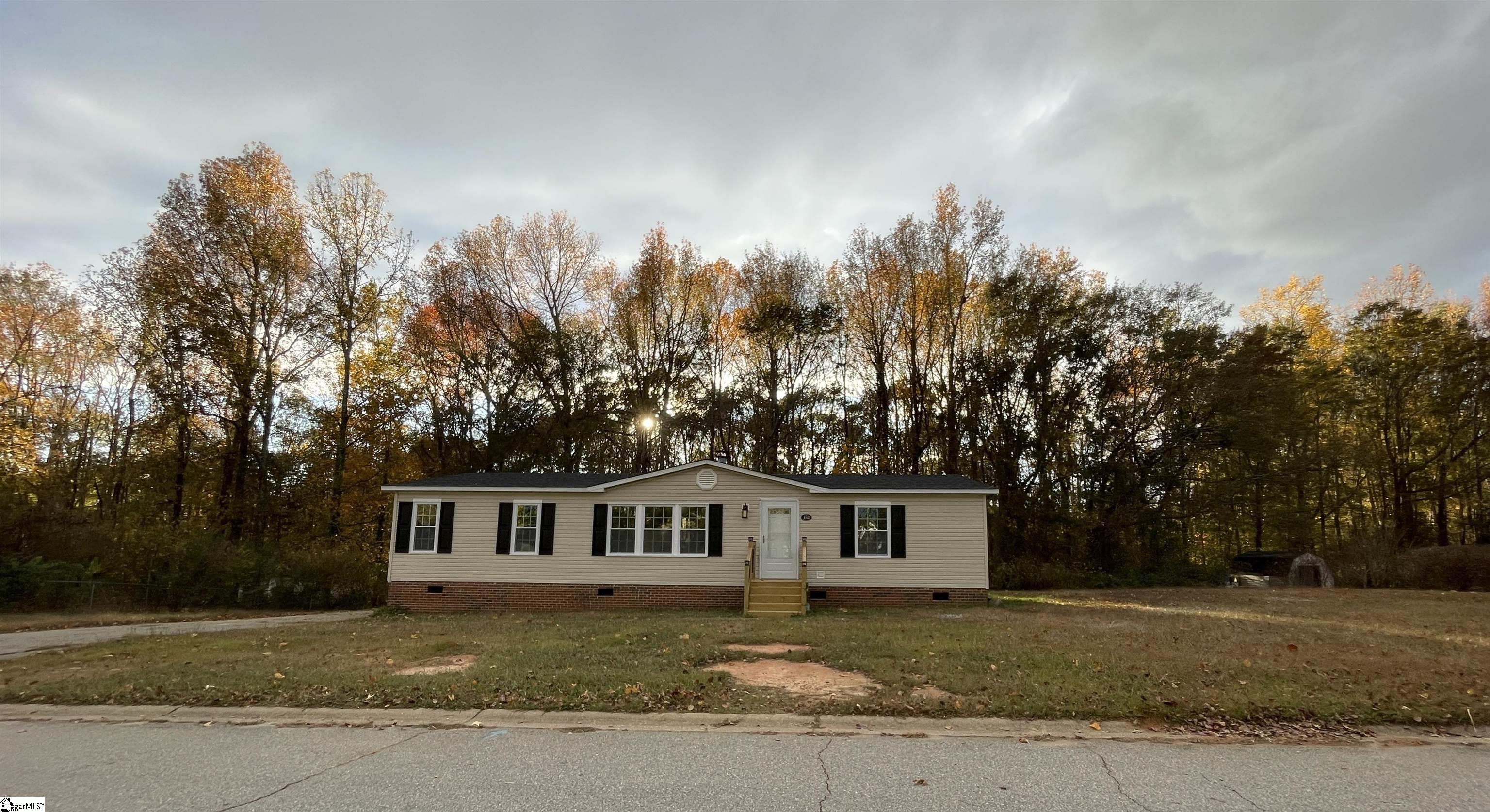 Homes for sale in Woodruff, SC | 162 Pleasant Cove Dr, Woodruff, SC 29388 | MLS# 1574559