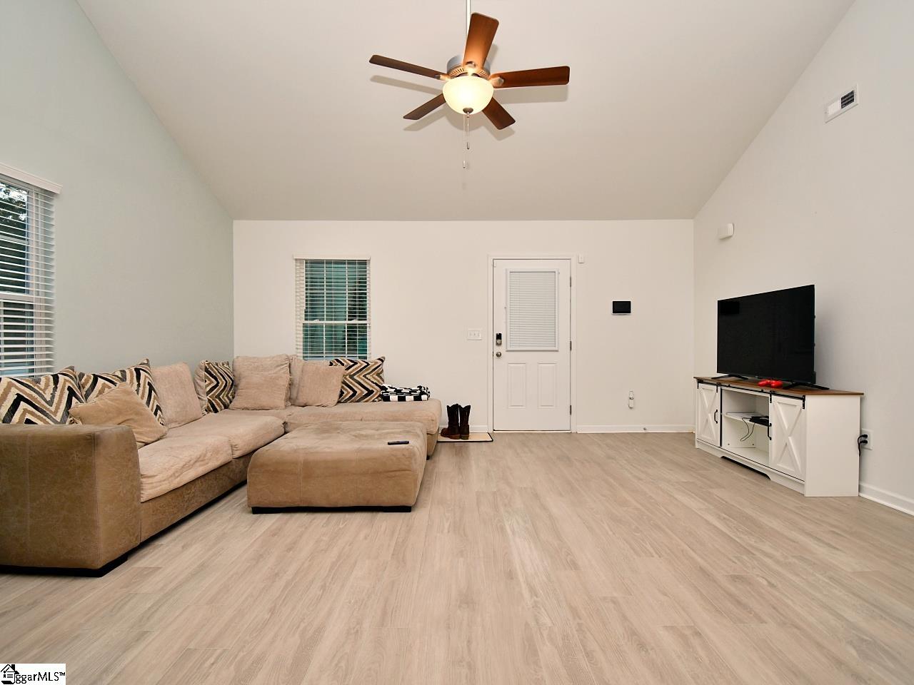 Homes for sale in Clinton, SC | 217 Brandi Ln, Clinton, SC 29325 | MLS# 1574717