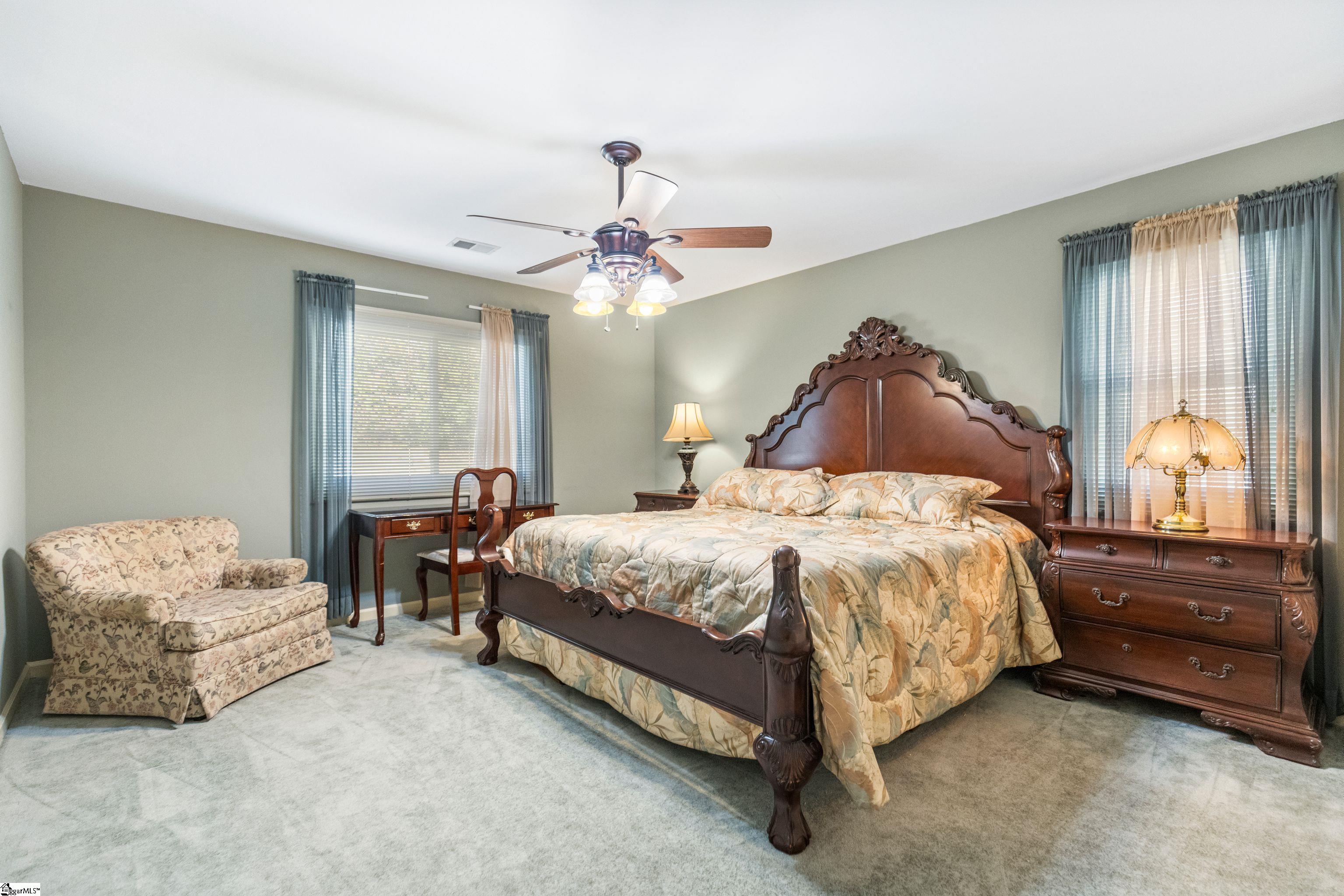 Homes for sale in Greenville, SC | 112 N Woodgreen Way, Greenville, SC 29615 | MLS# 1574837