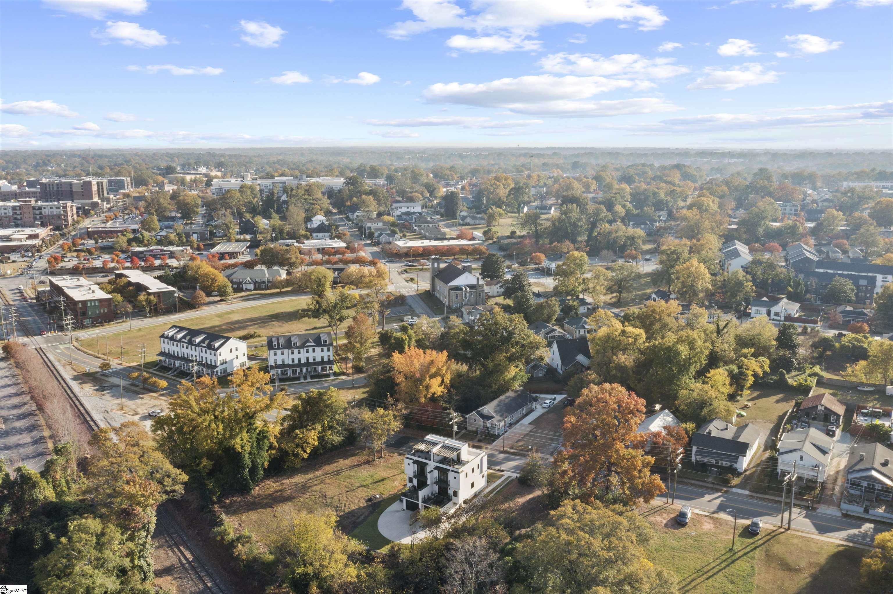 Homes for sale in Greenville, SC | 316 Birnie St, Greenville, SC 29601 | MLS# 1574930