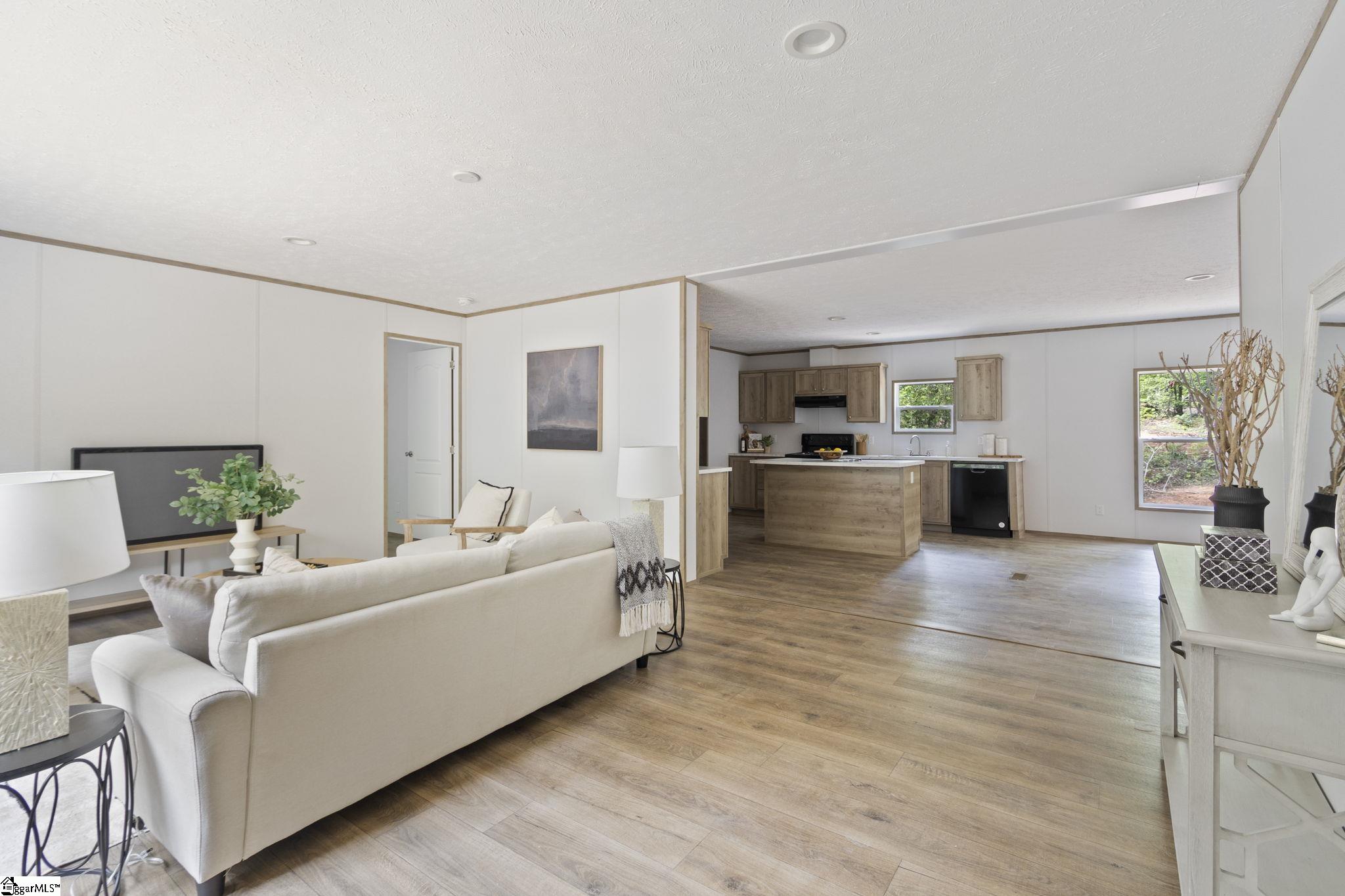 Homes for sale in Moore, SC | 160 Bernice Dr, Moore, SC 29369 | MLS# 1574971