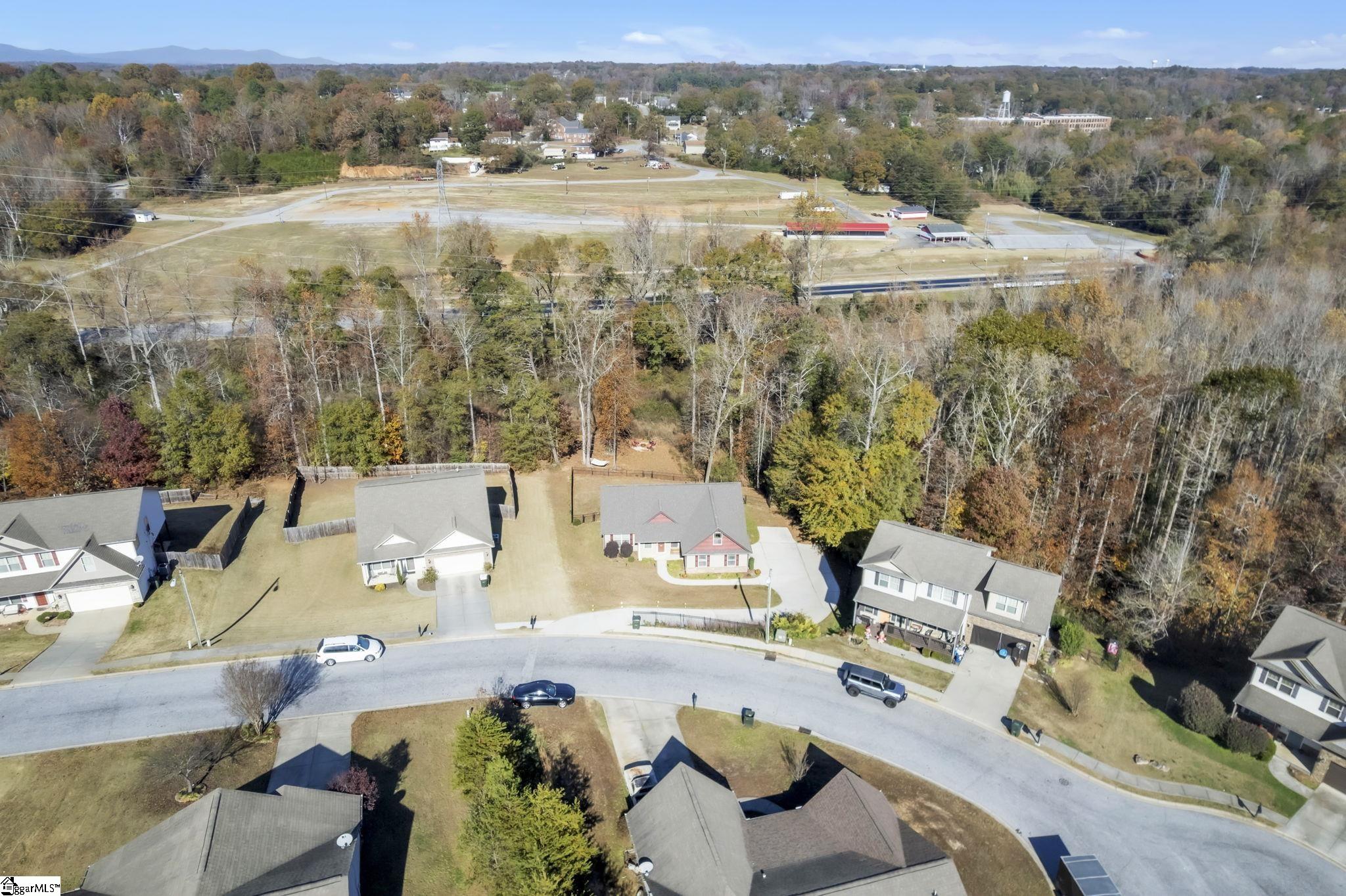 Homes for sale in Greer, SC | 143 Autumn Hill Rd, Greer, SC 29651 | MLS# 1574972