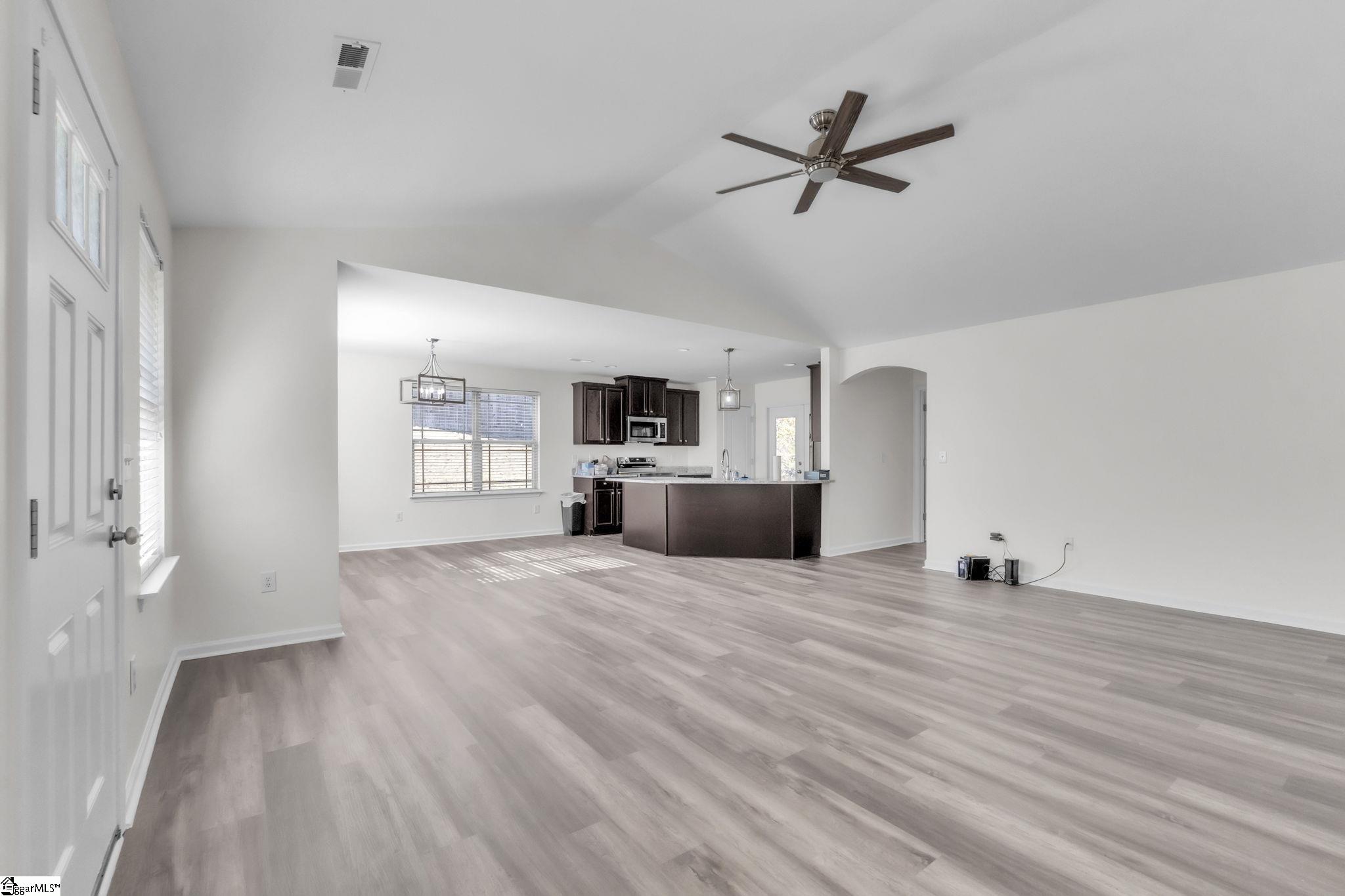 Homes for sale in Greer, SC | 143 Autumn Hill Rd, Greer, SC 29651 | MLS# 1574972