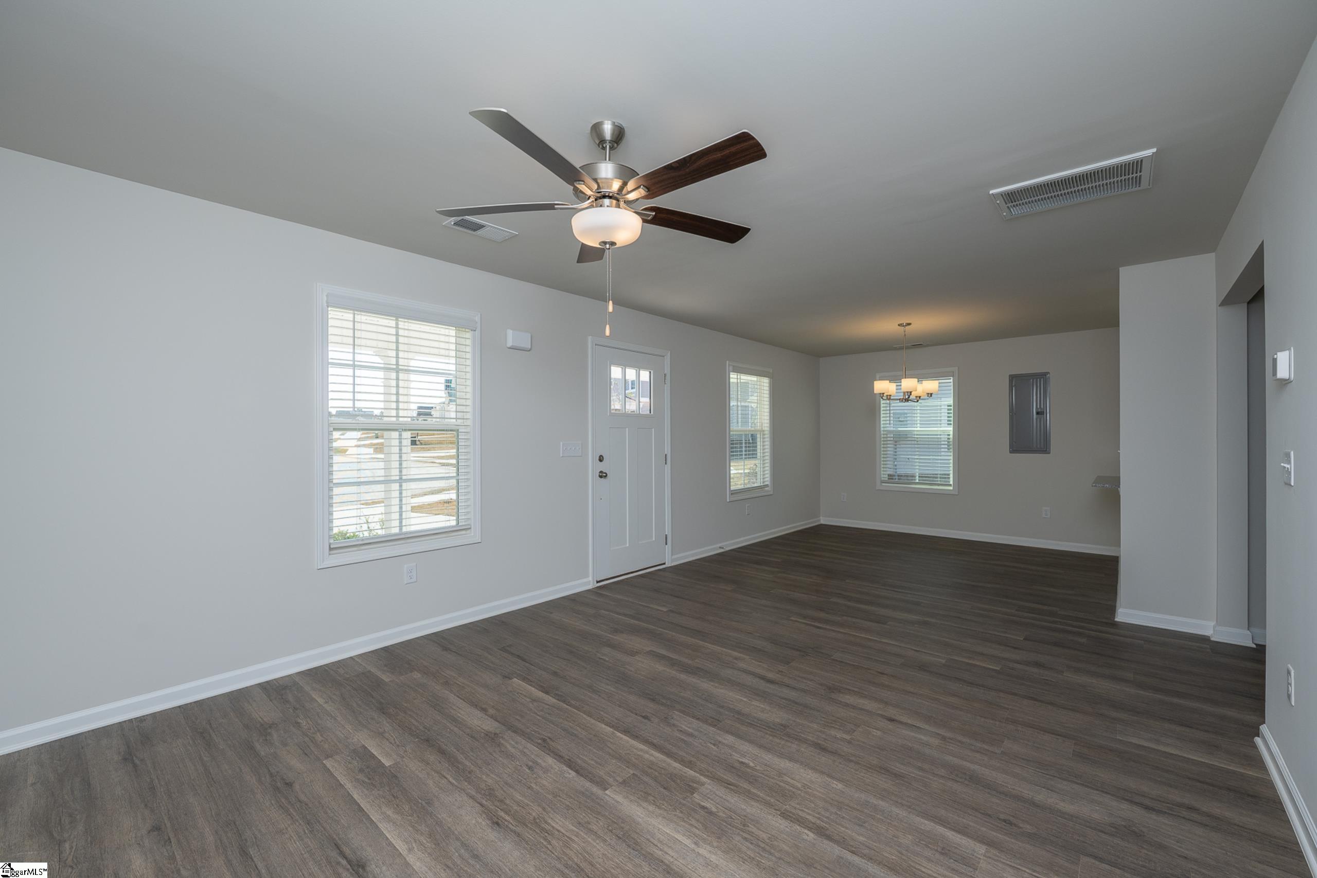 221 Waltham Court Greenville, SC 29617