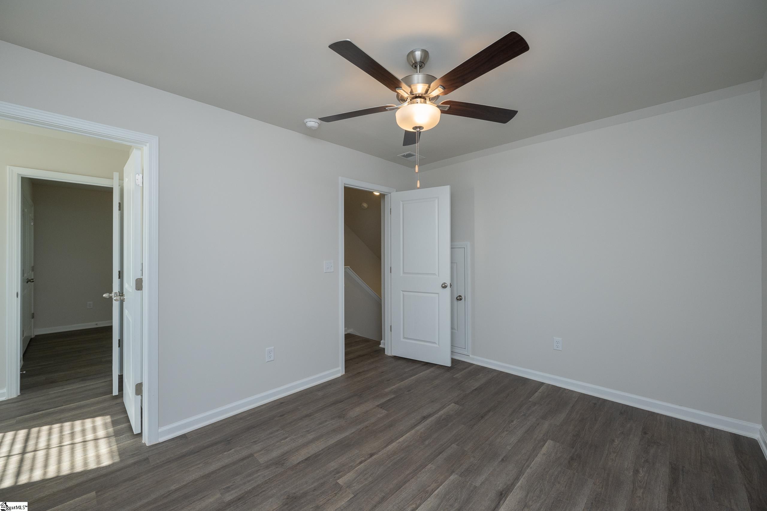 221 Waltham Court Greenville, SC 29617