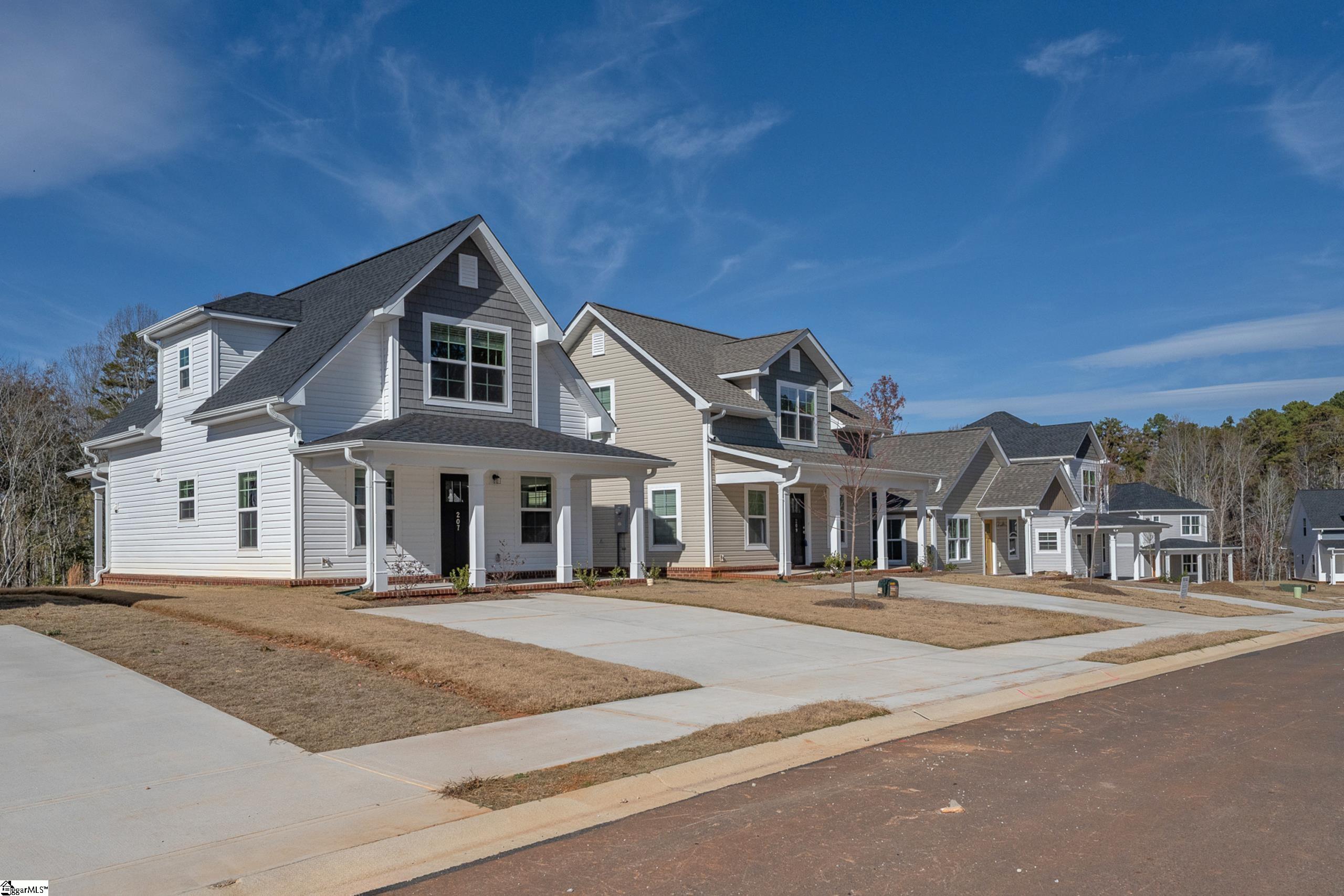 207 Waltham Court Greenville, SC 29617