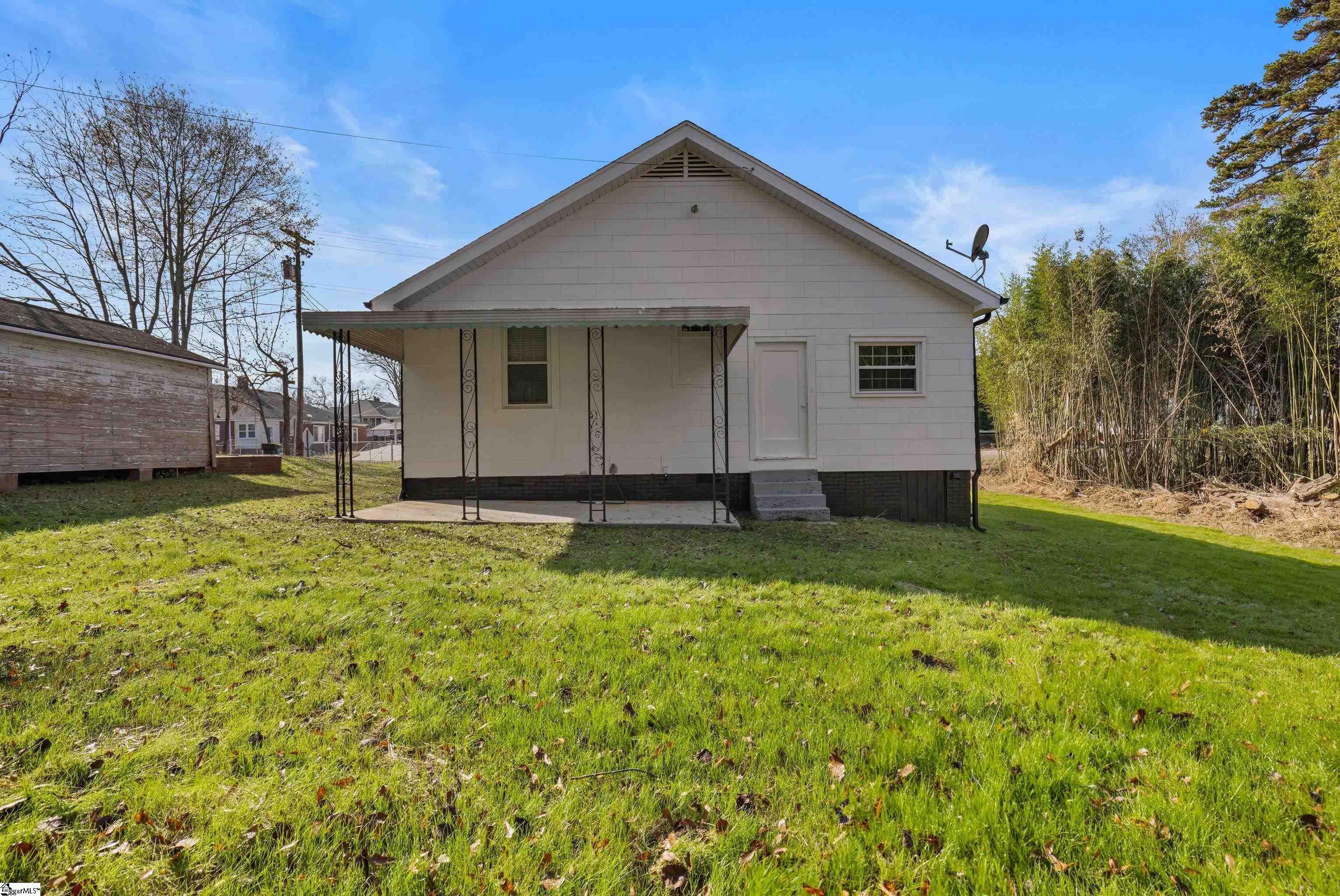 Homes for sale in Piedmont, SC | 8 Piedmont Hwy, Piedmont, SC 29673 | MLS# 1576317