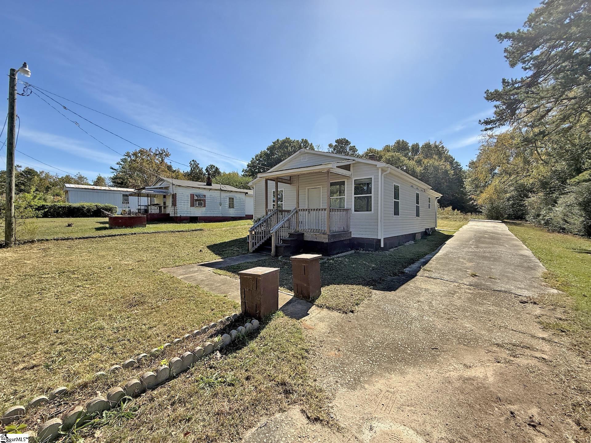 Homes for sale in Clinton, SC | 236 Blakelyville Rd, Clinton, SC 29325 | MLS# 1576434