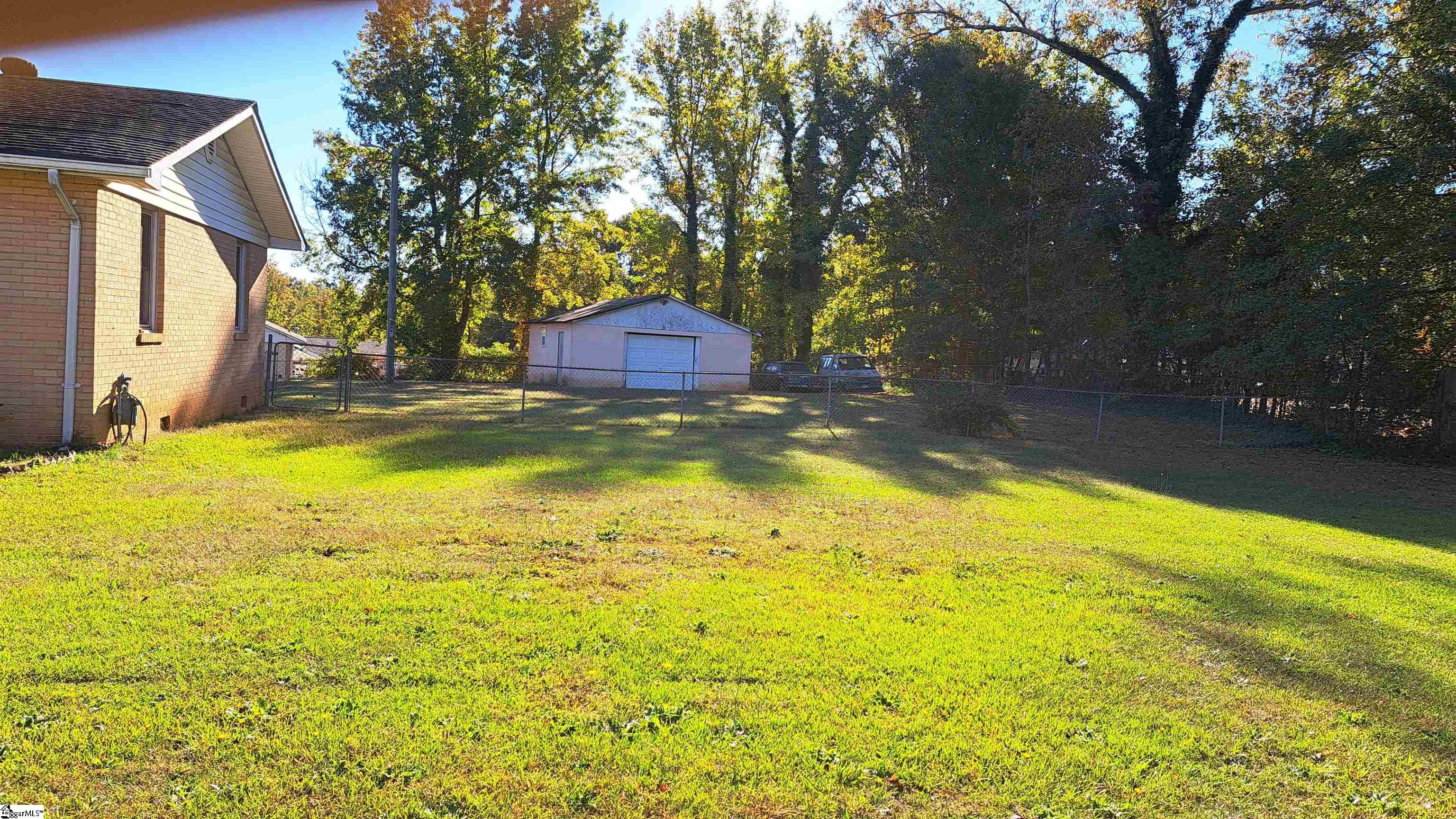 Homes for sale in Greenville, SC | 709 Staunton Bridge Rd, Greenville, SC 29611 | MLS# 1577247