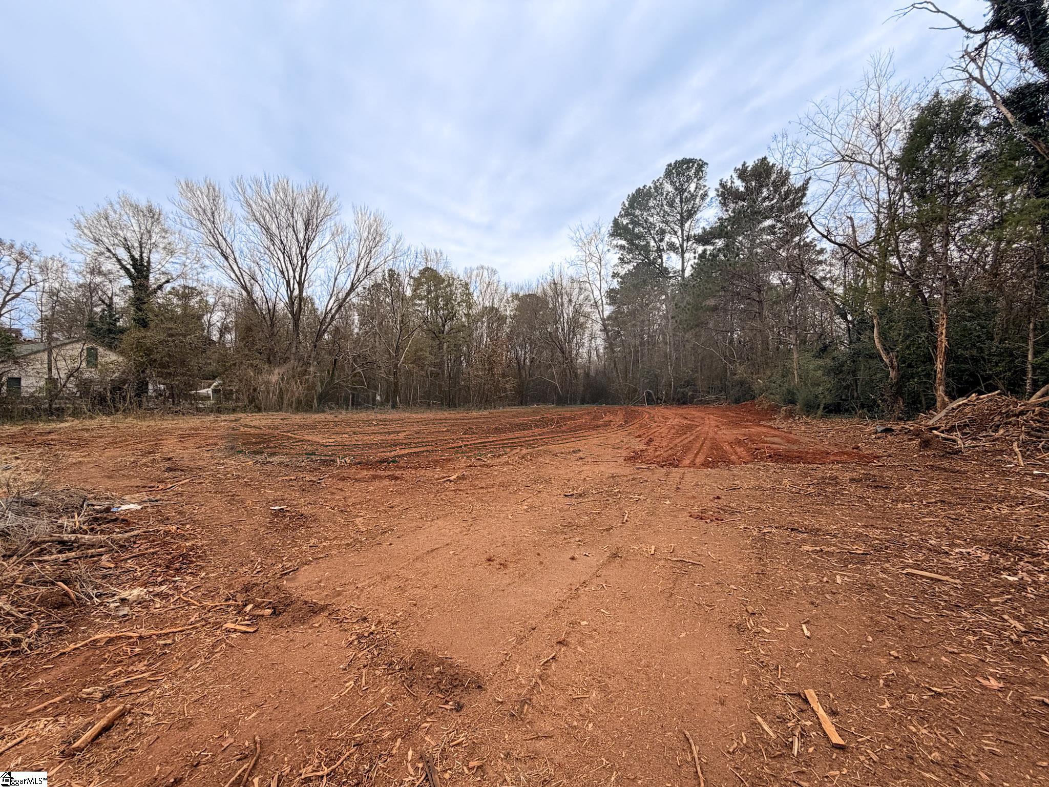 2723B Poinsett Highway Greenville, SC 29609