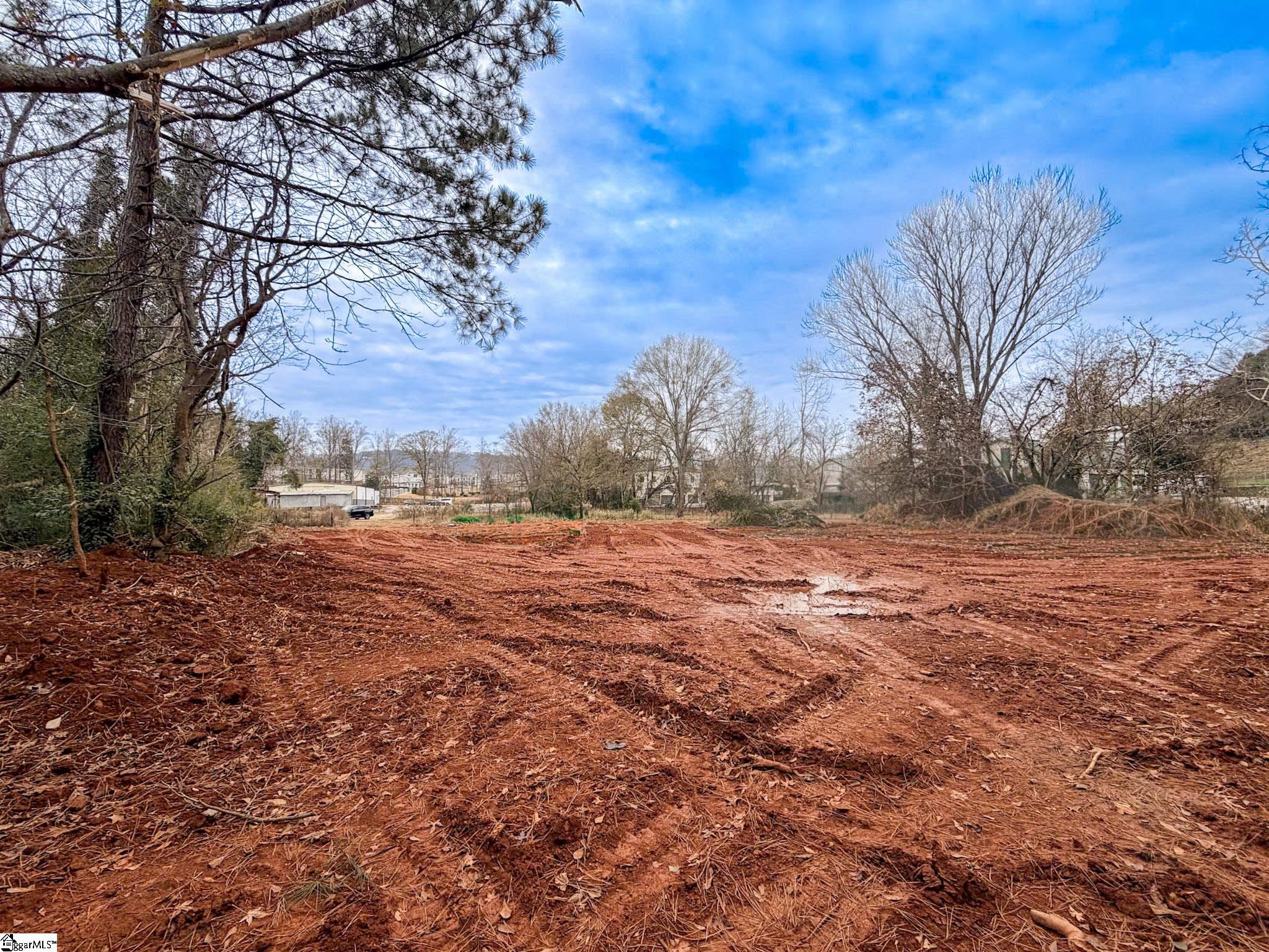 2723B Poinsett Highway Greenville, SC 29609