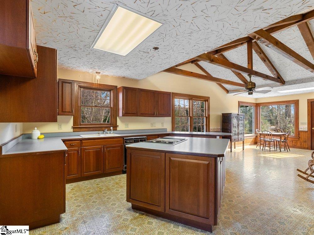 44 Bickford Avenue Tryon, NC 28782