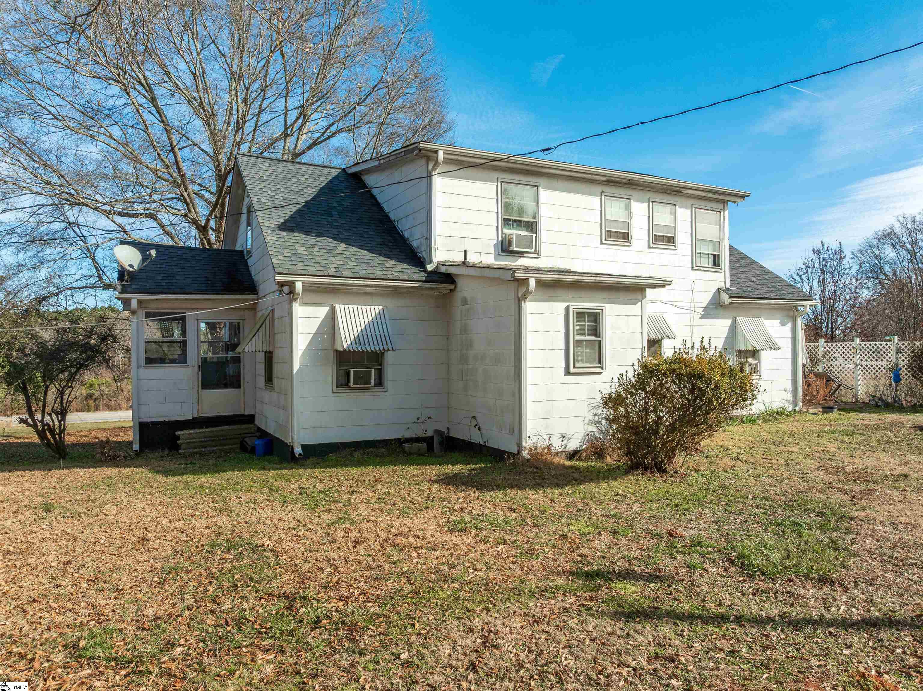 1741 Rainbow Lake Road Chesnee, SC 29323-9615