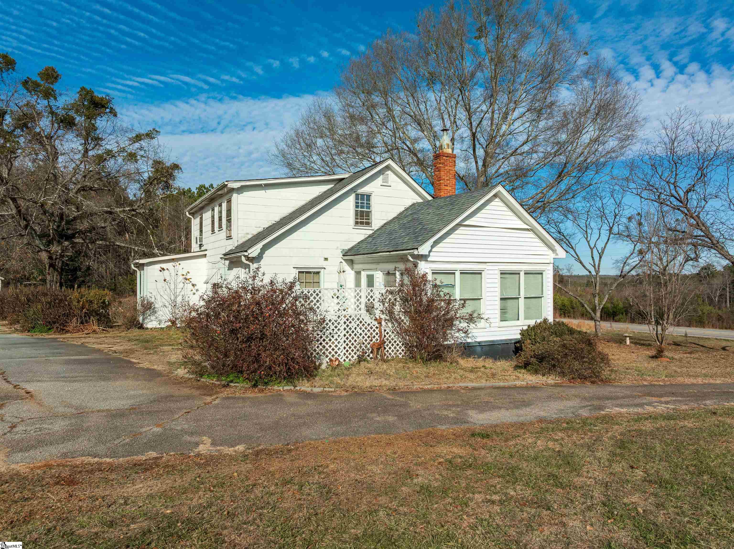 1741 Rainbow Lake Road Chesnee, SC 29323-9615
