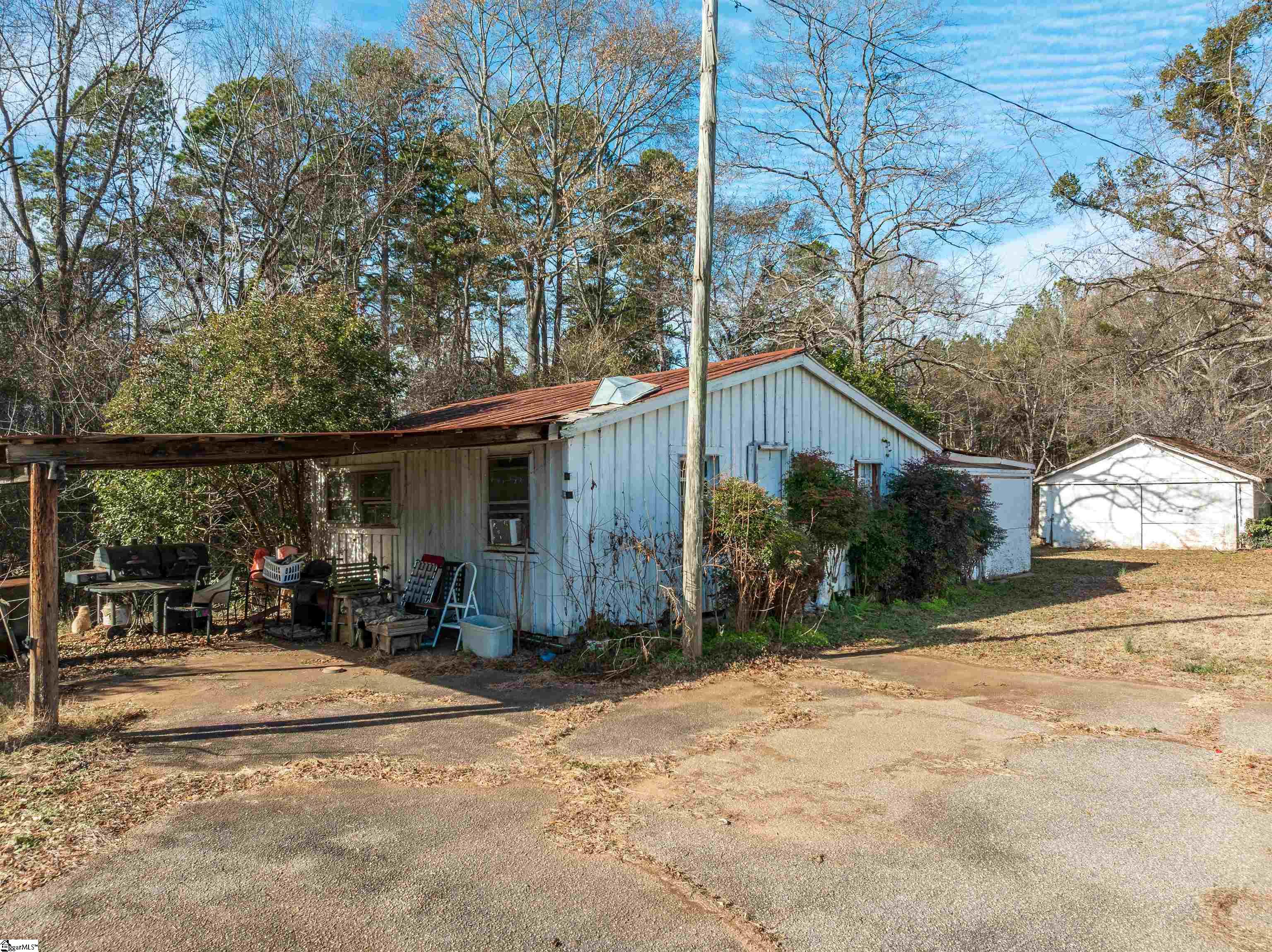 1741 Rainbow Lake Road Chesnee, SC 29323-9615