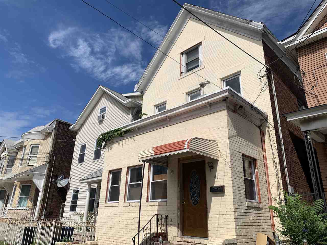 With point2, you can easily browse through elizabeth, nj single family