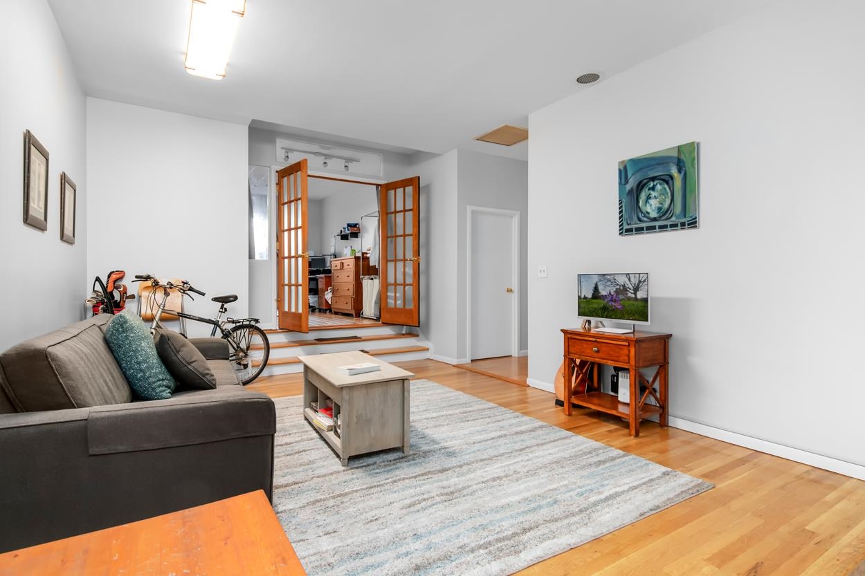75 LIBERTY AVE Unit: B10