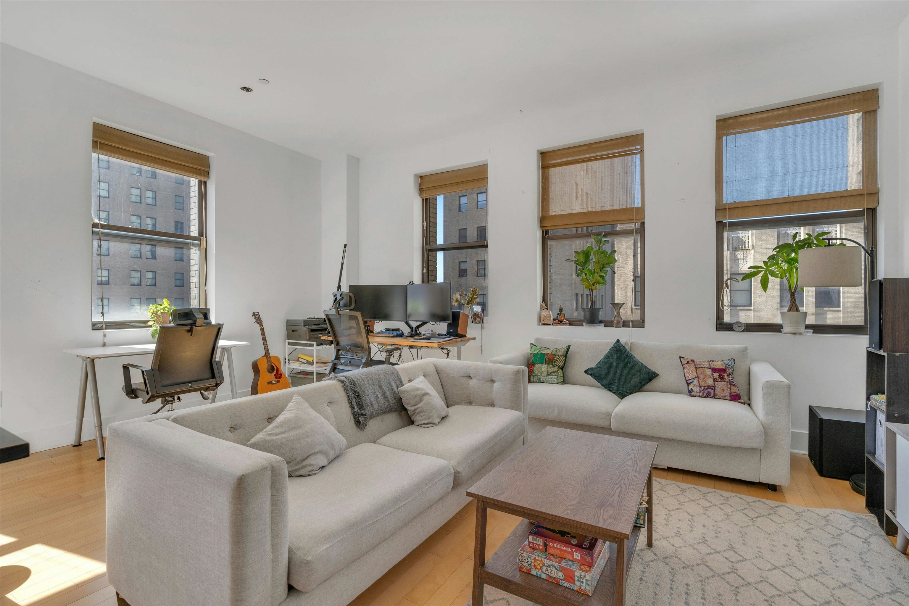 4 BEACON WAY Unit: 521