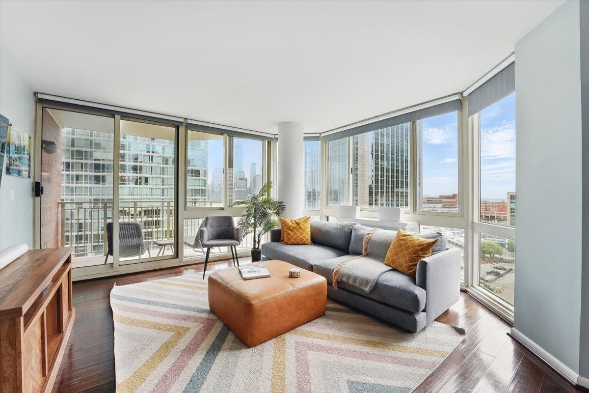 20 2ND ST Unit: 1209