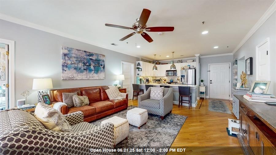 325 WILLOW AVE Unit: 3B