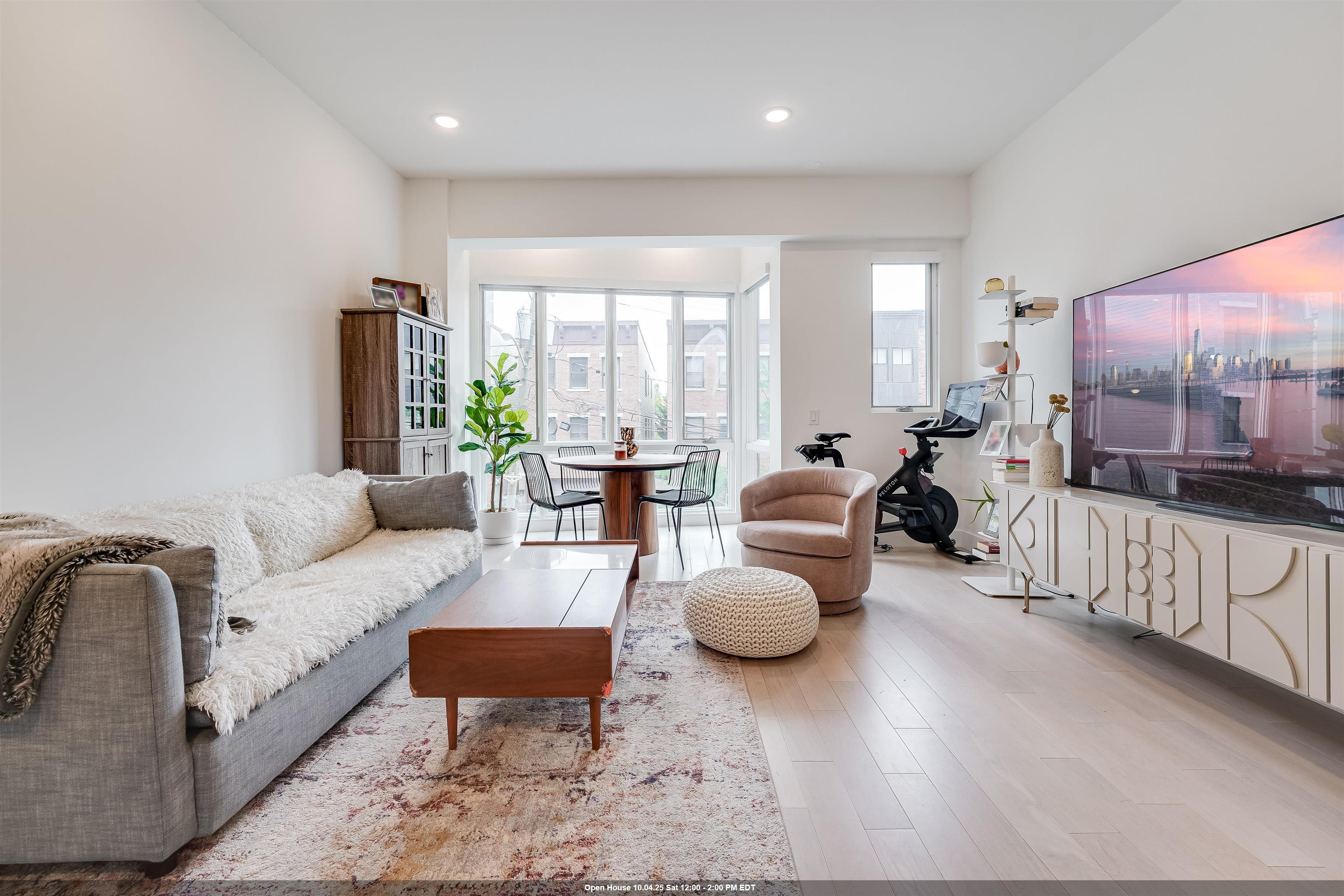 332 NEWARK AVE Unit: 2D