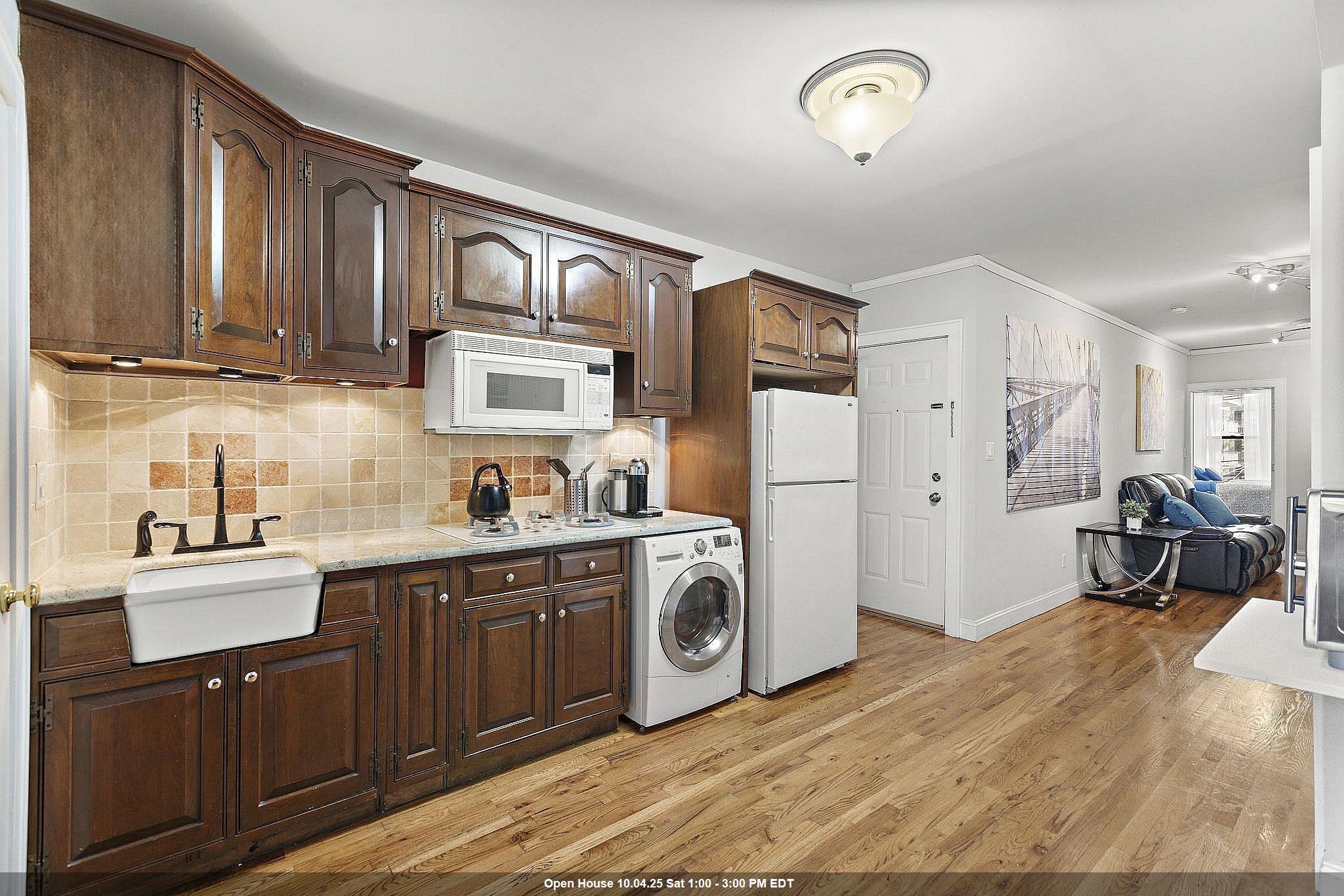 214 JEFFERSON ST Unit: 3S