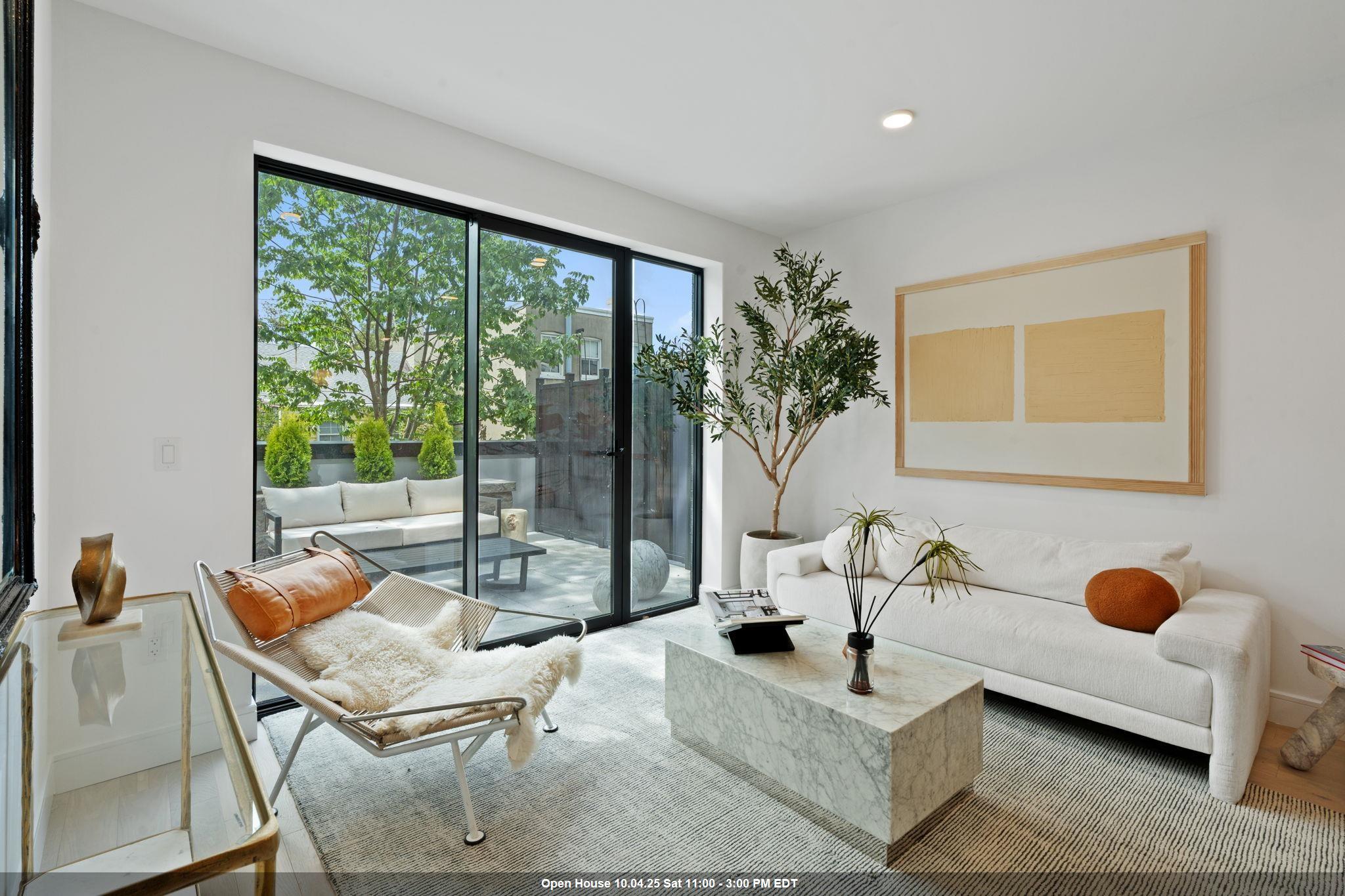 139 CHRISTOPHER COLUMBUS DR Unit: 308