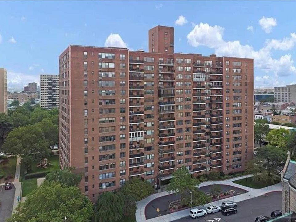 10 HURON AVE Unit: 11D