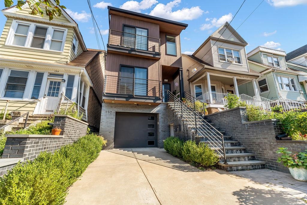 152 BEACH ST Unit: 1