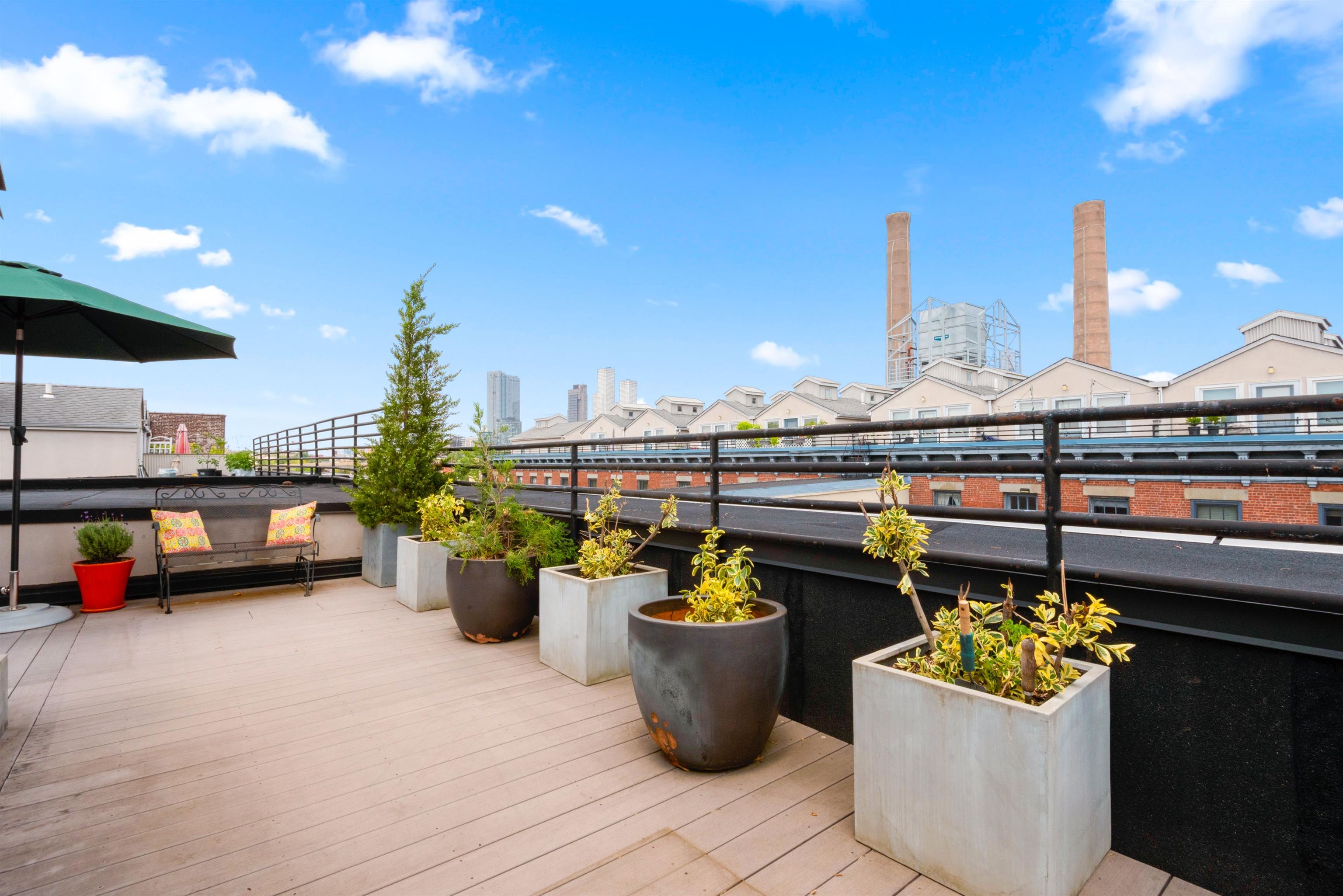 187 WAYNE ST Unit: C405