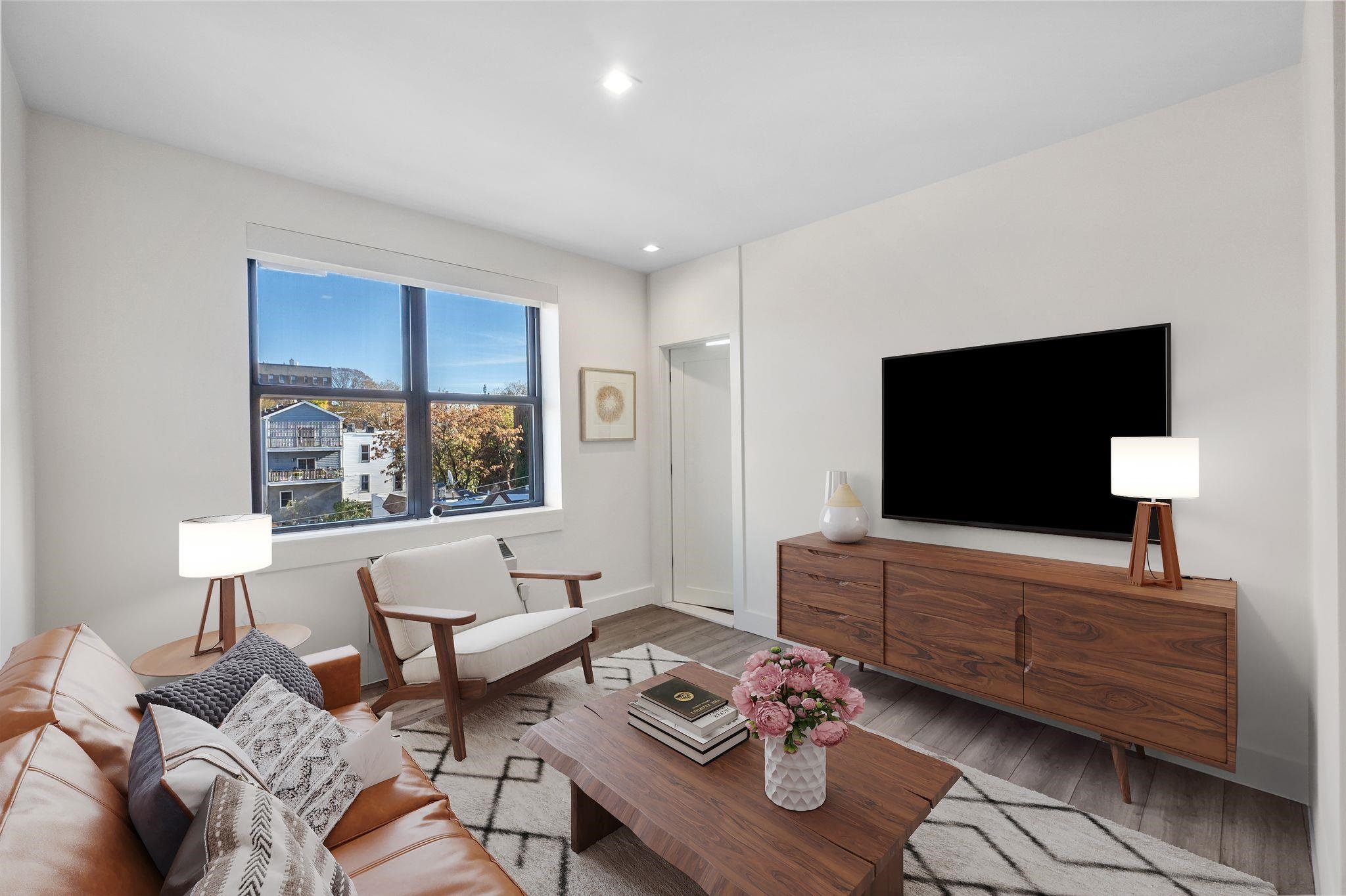 43-49 VAN WAGENEN AVE Unit: 4A