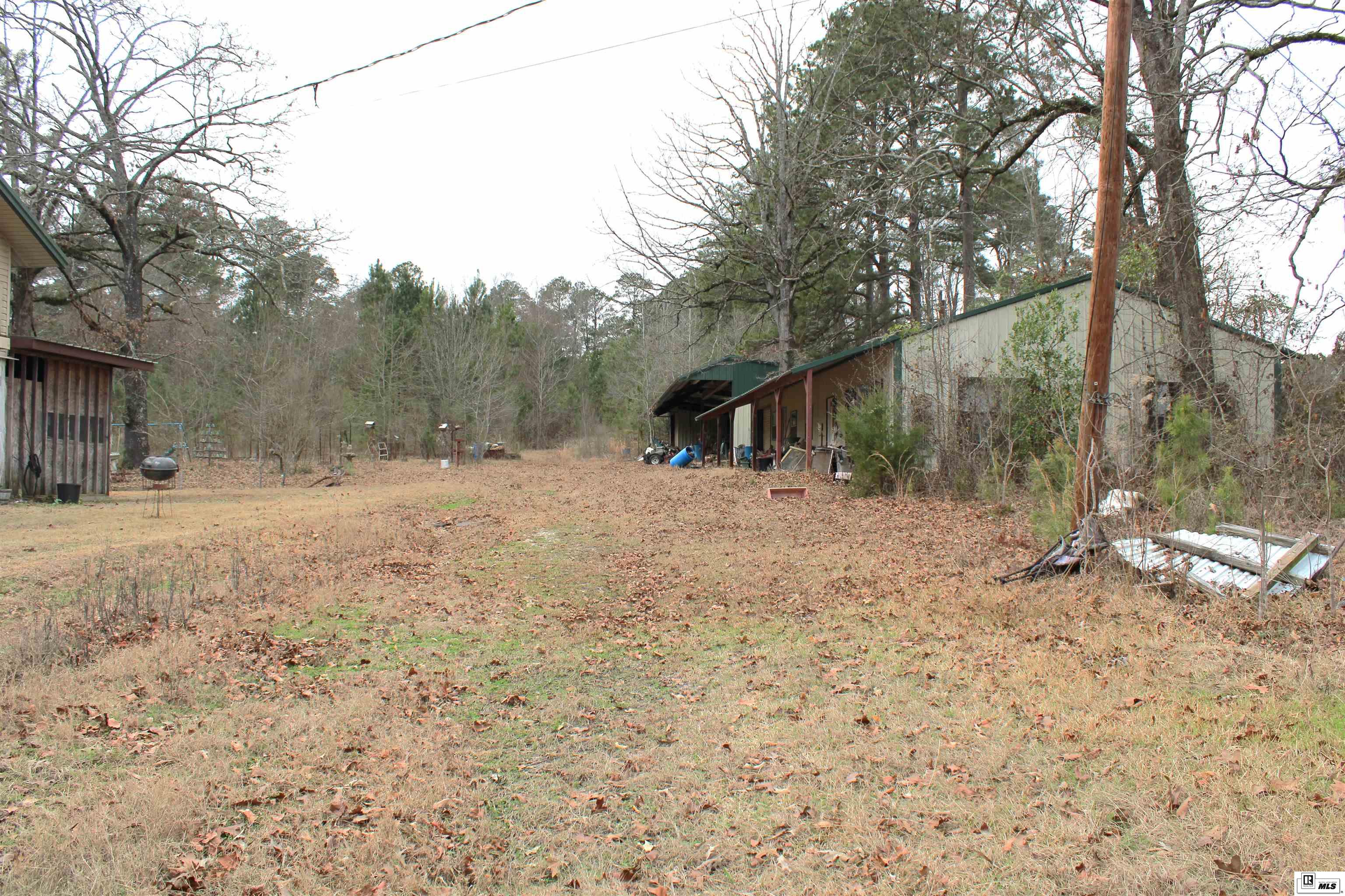 935 Wallace Dean Road