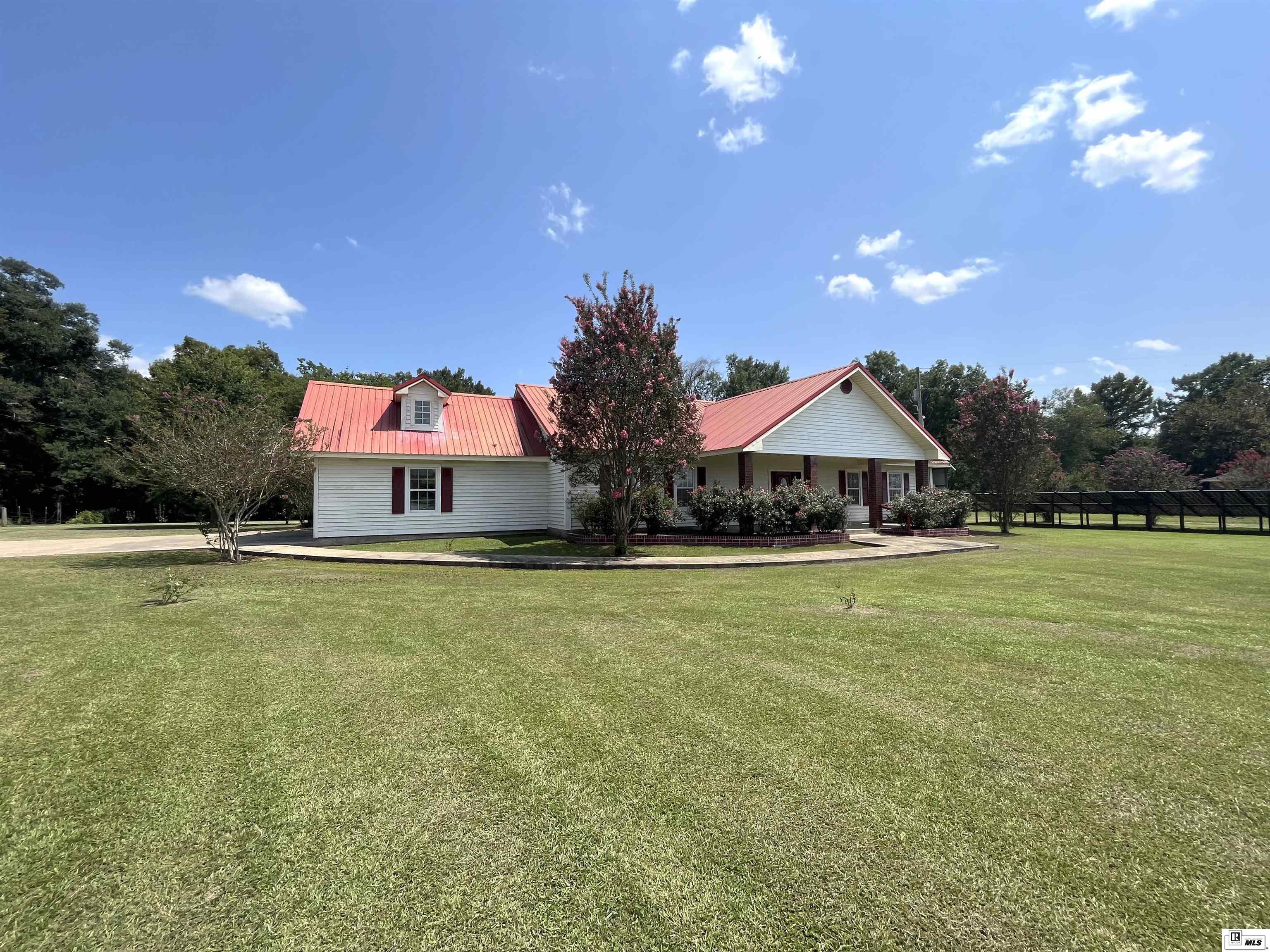 6561 Highway 133