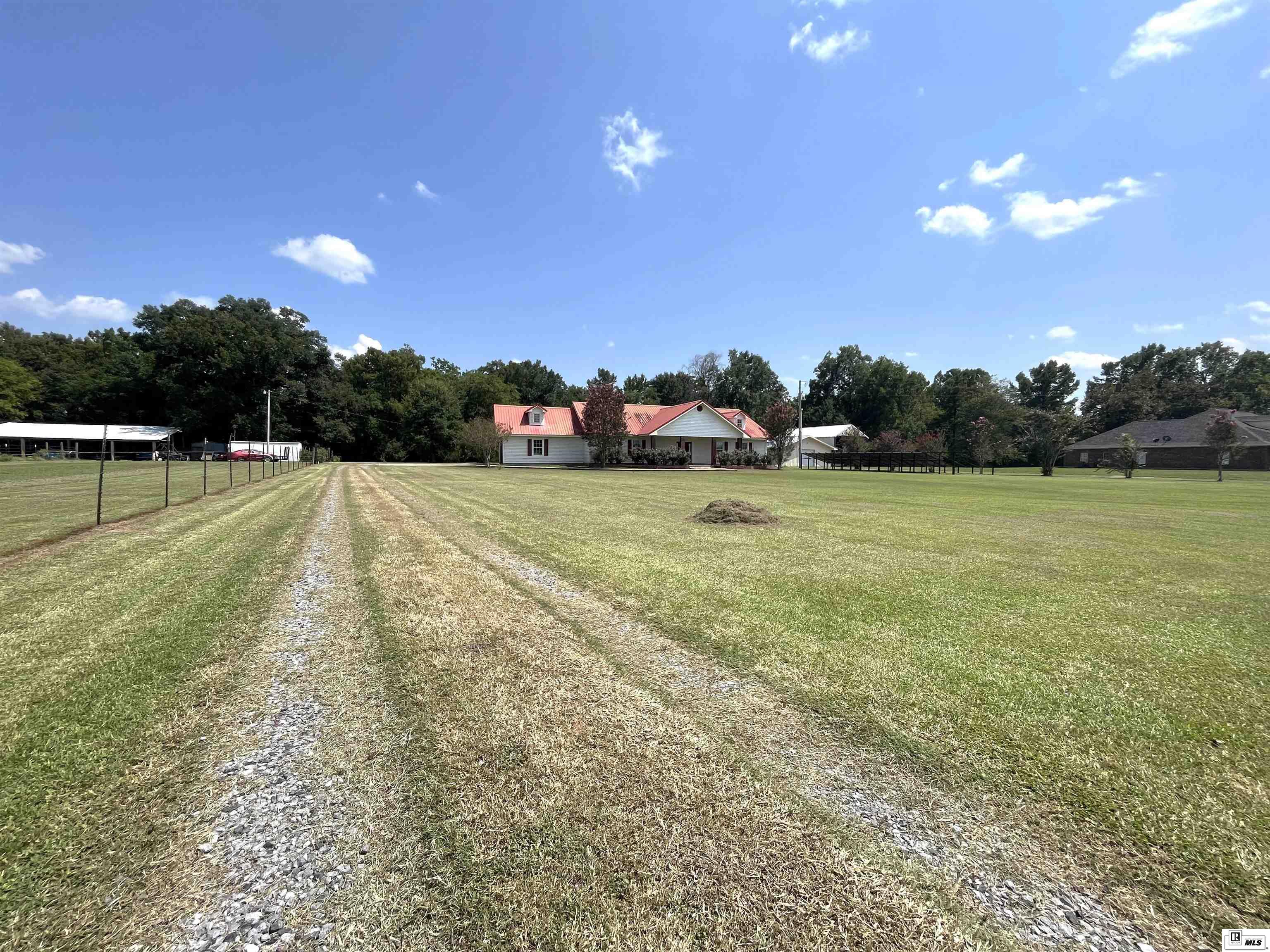 6561 Highway 133