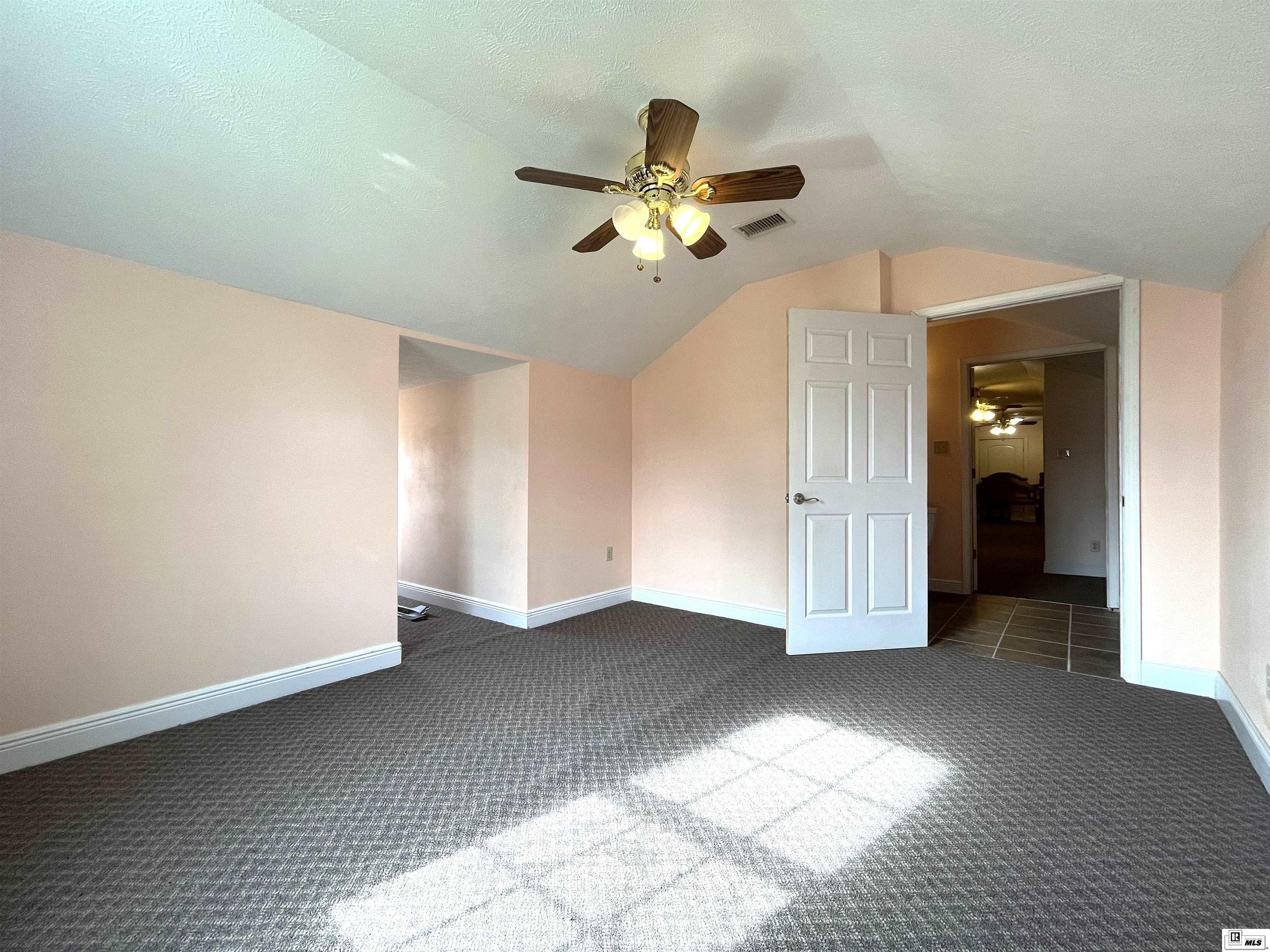 6561 Highway 133