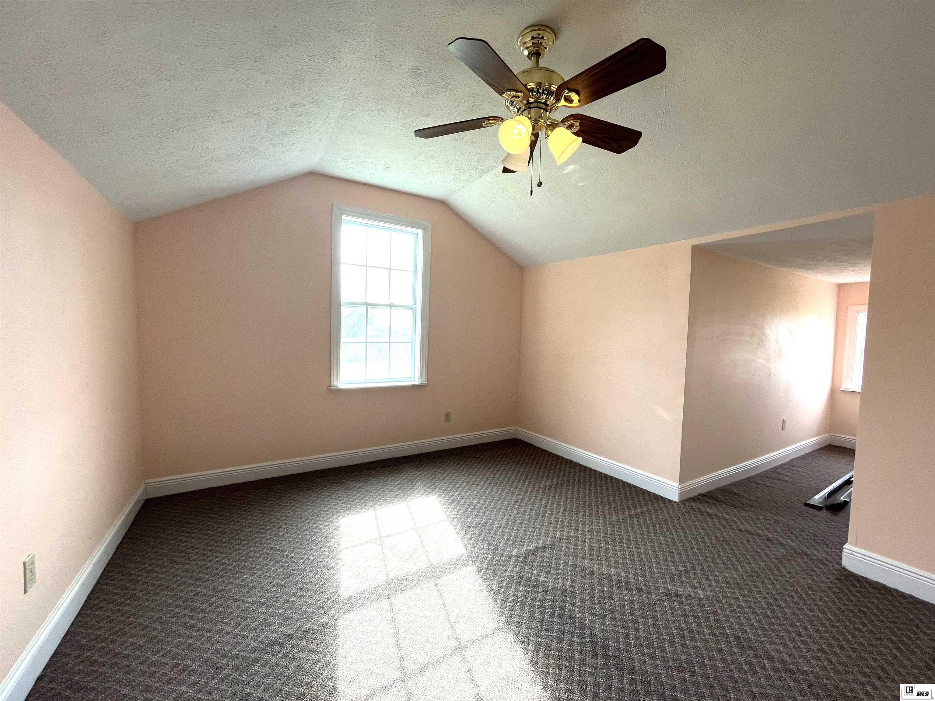 6561 Highway 133