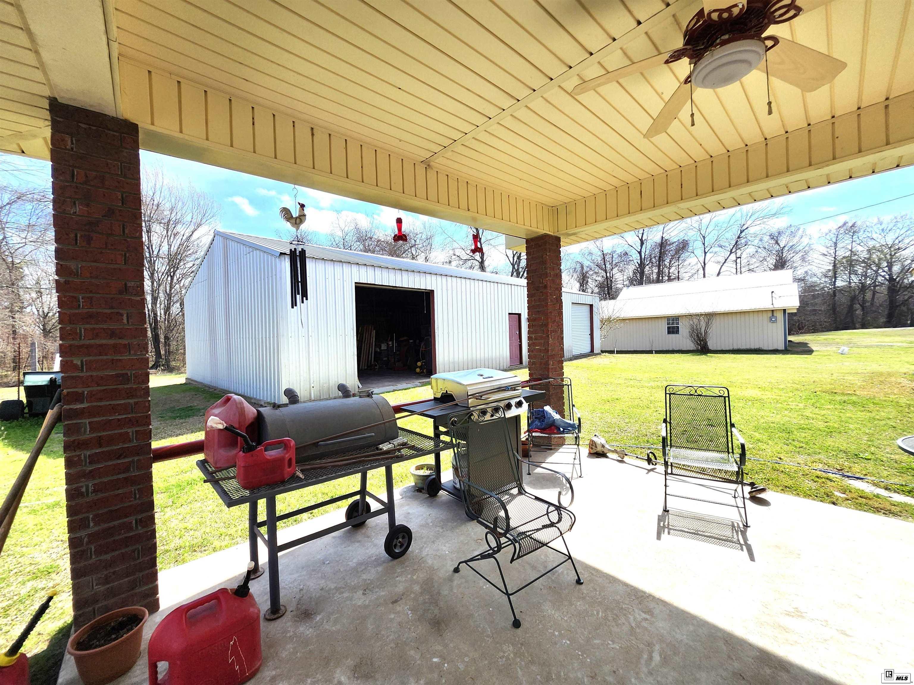 6561 Highway 133