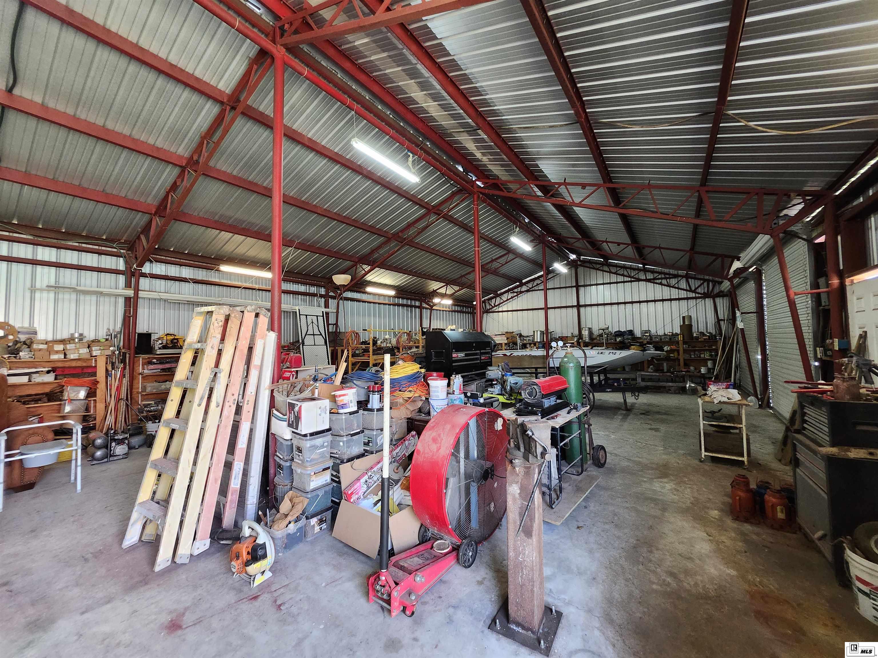 6561 Highway 133