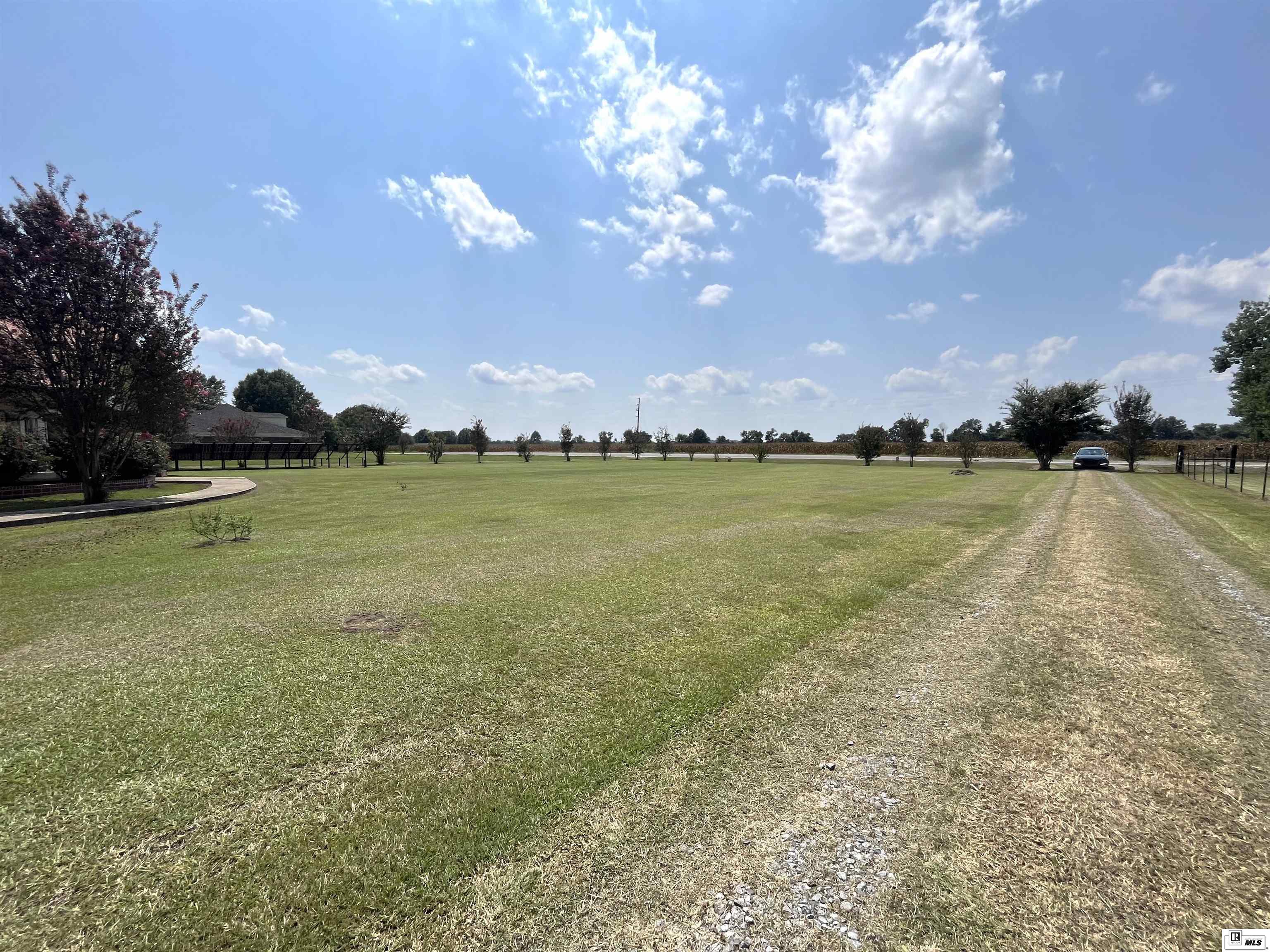 6561 Highway 133