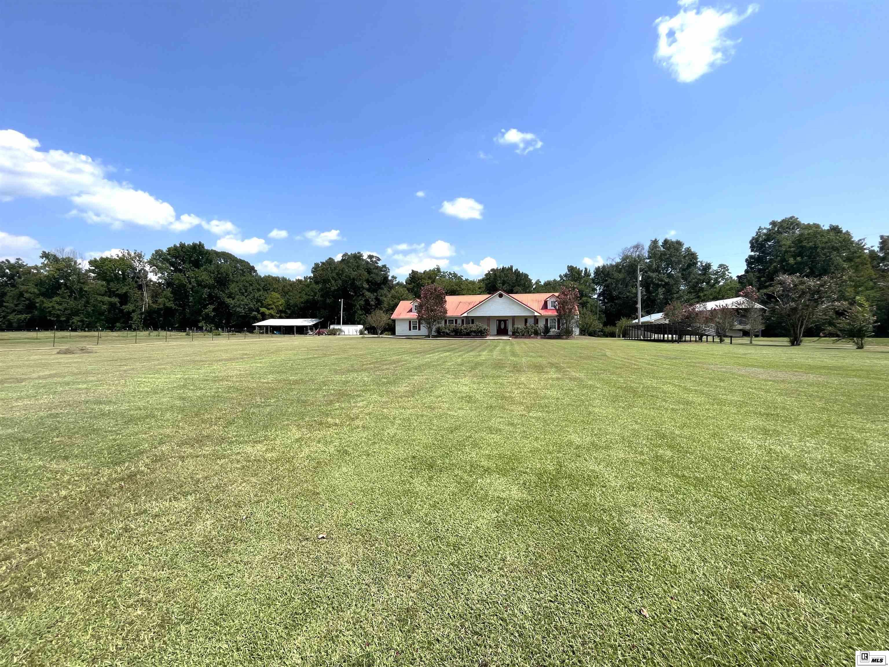 6561 Highway 133