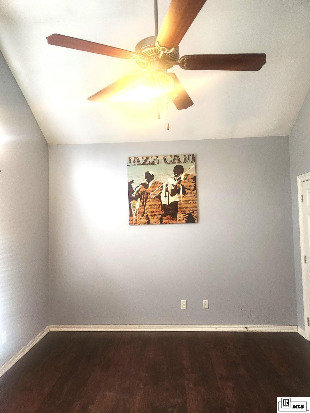 102 Elsinore Drive