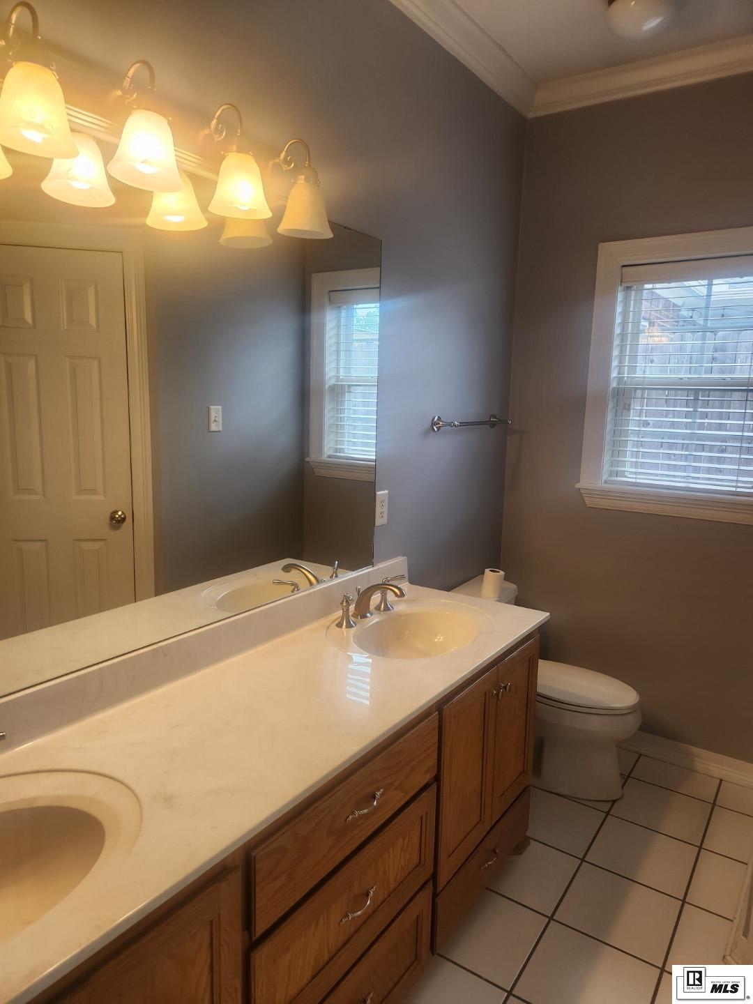 102 Elsinore Drive