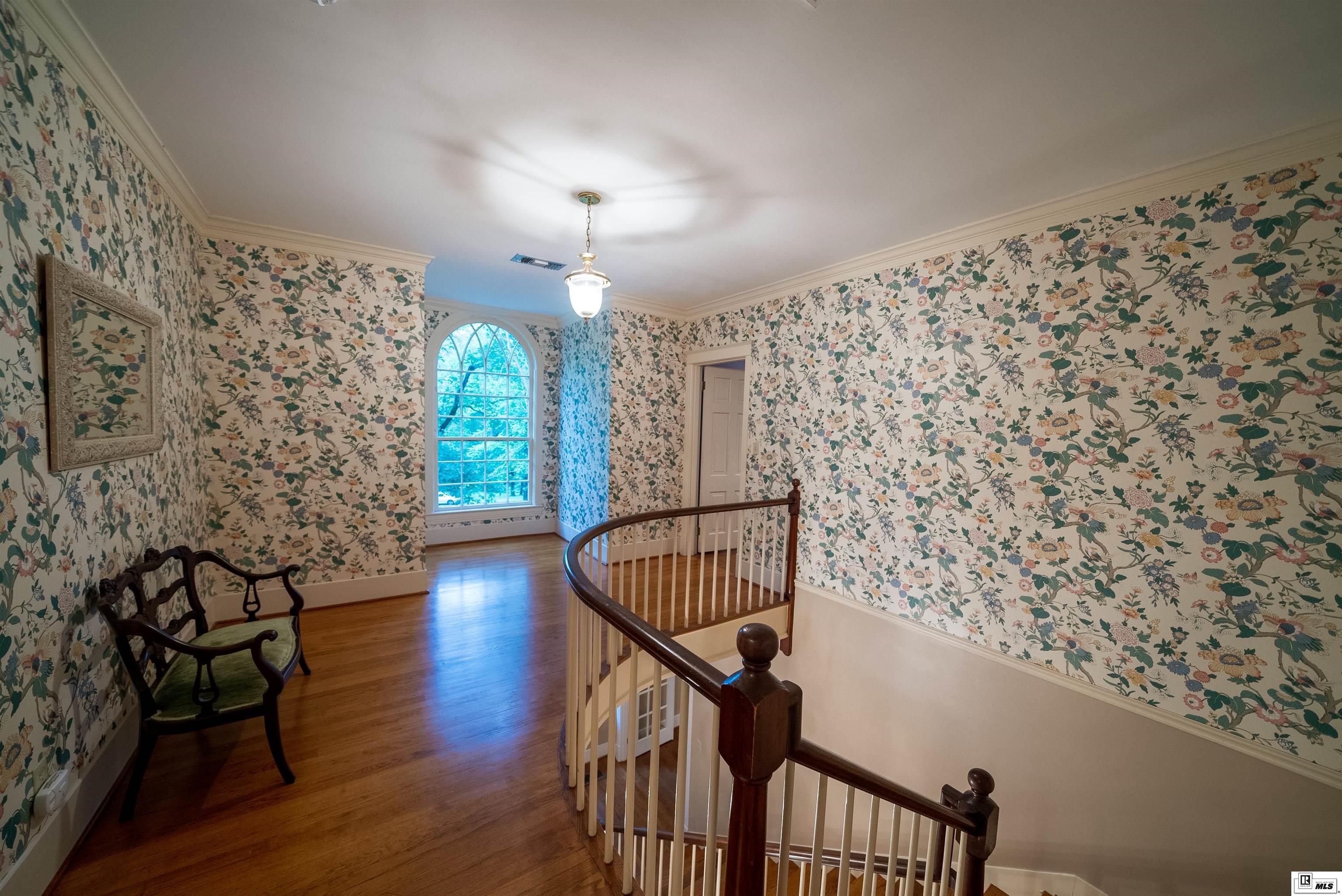 206 Chautauqua Road