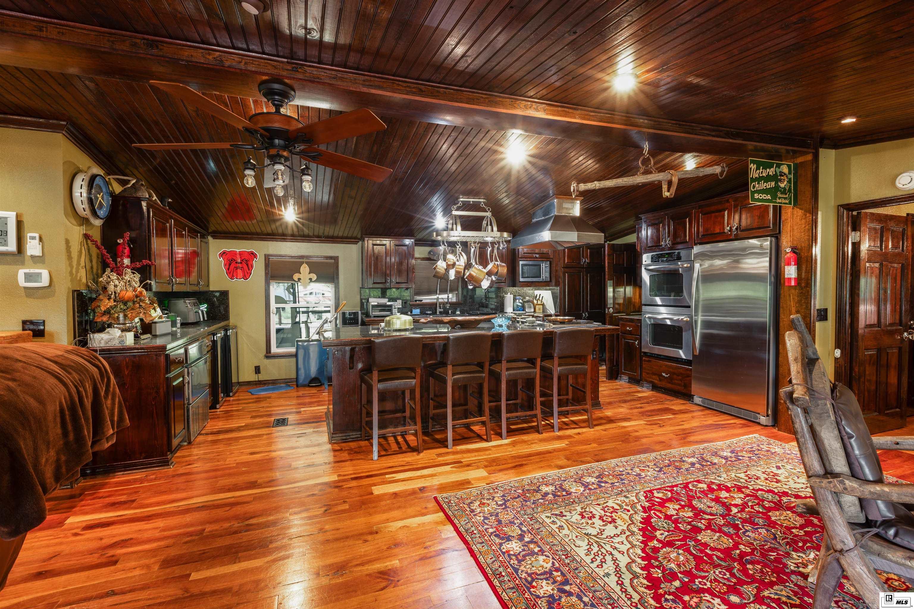 864 Hangout Road