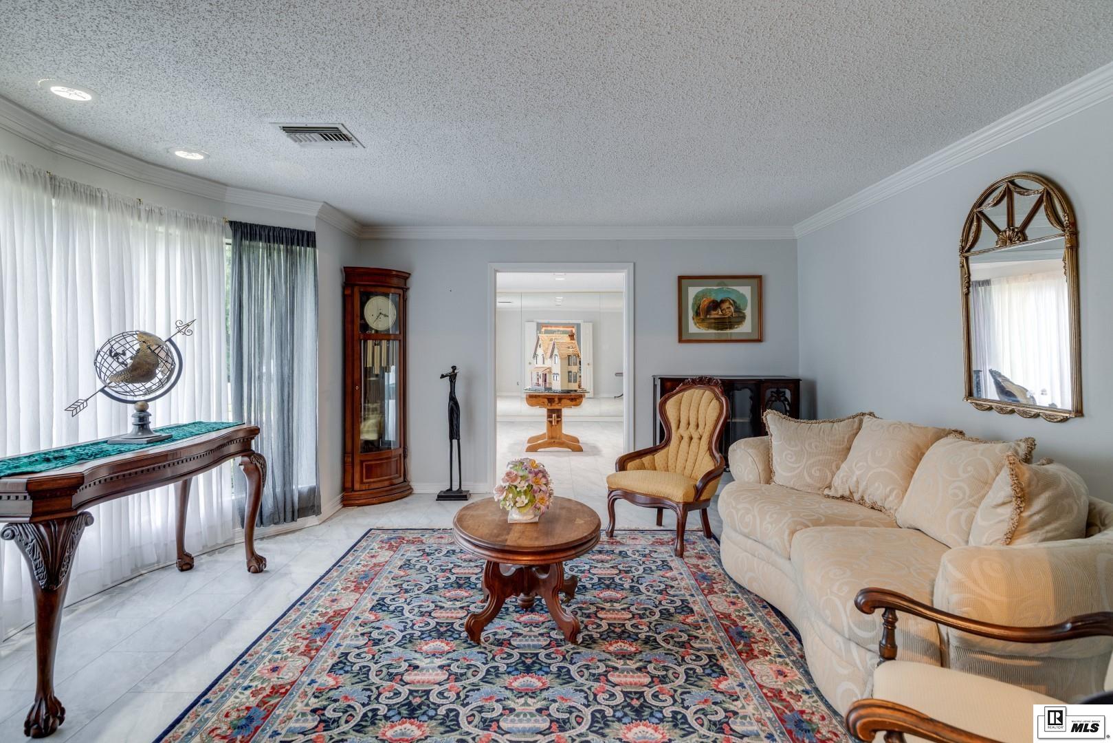 128 Westland Place
