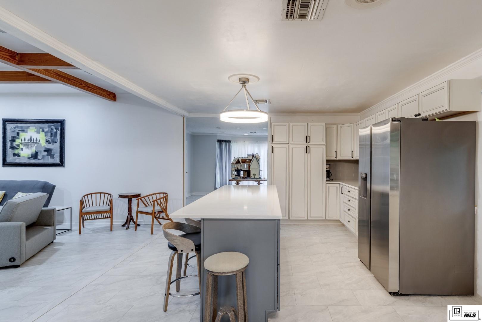 128 Westland Place