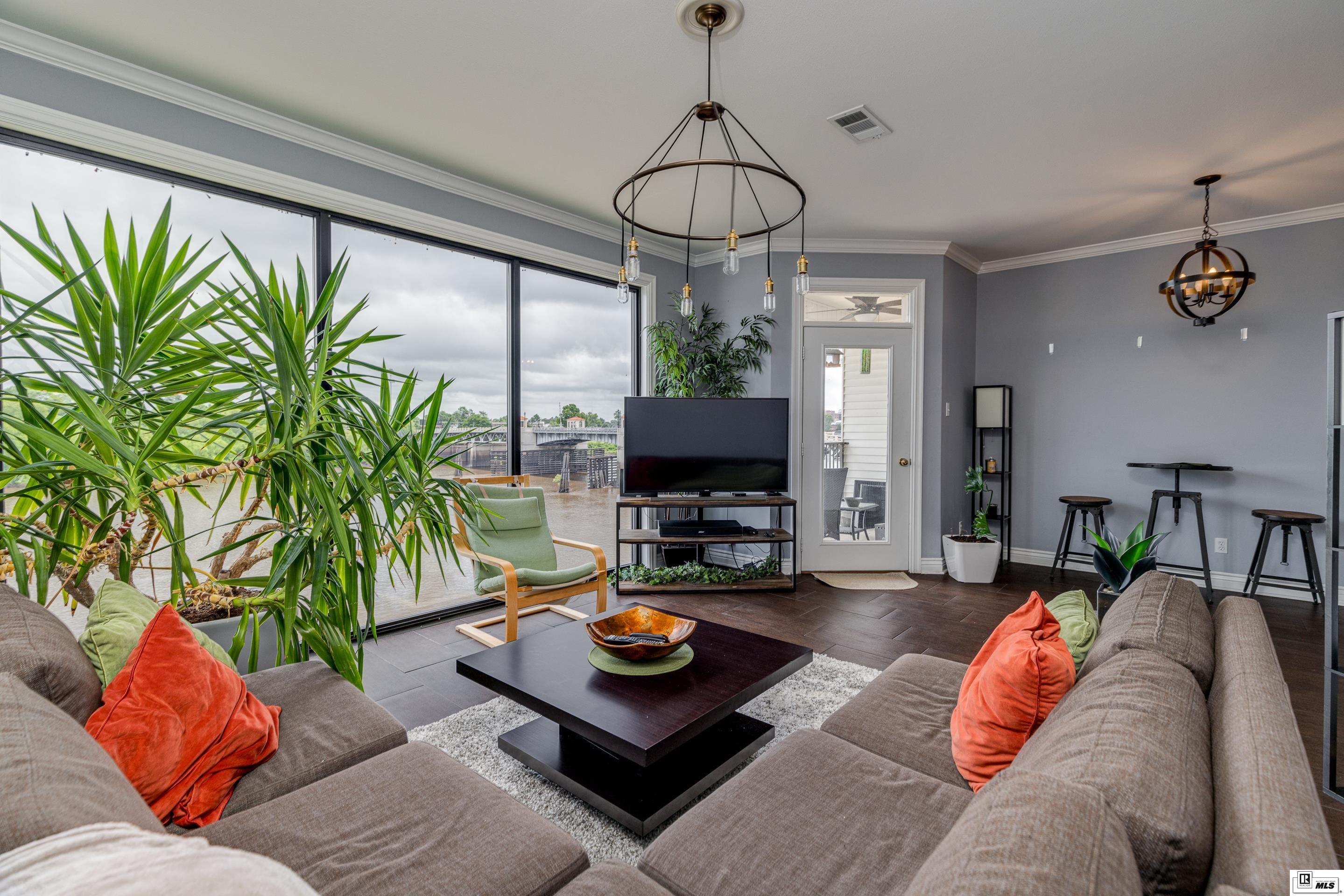 706 Trenton Street, Apt 4