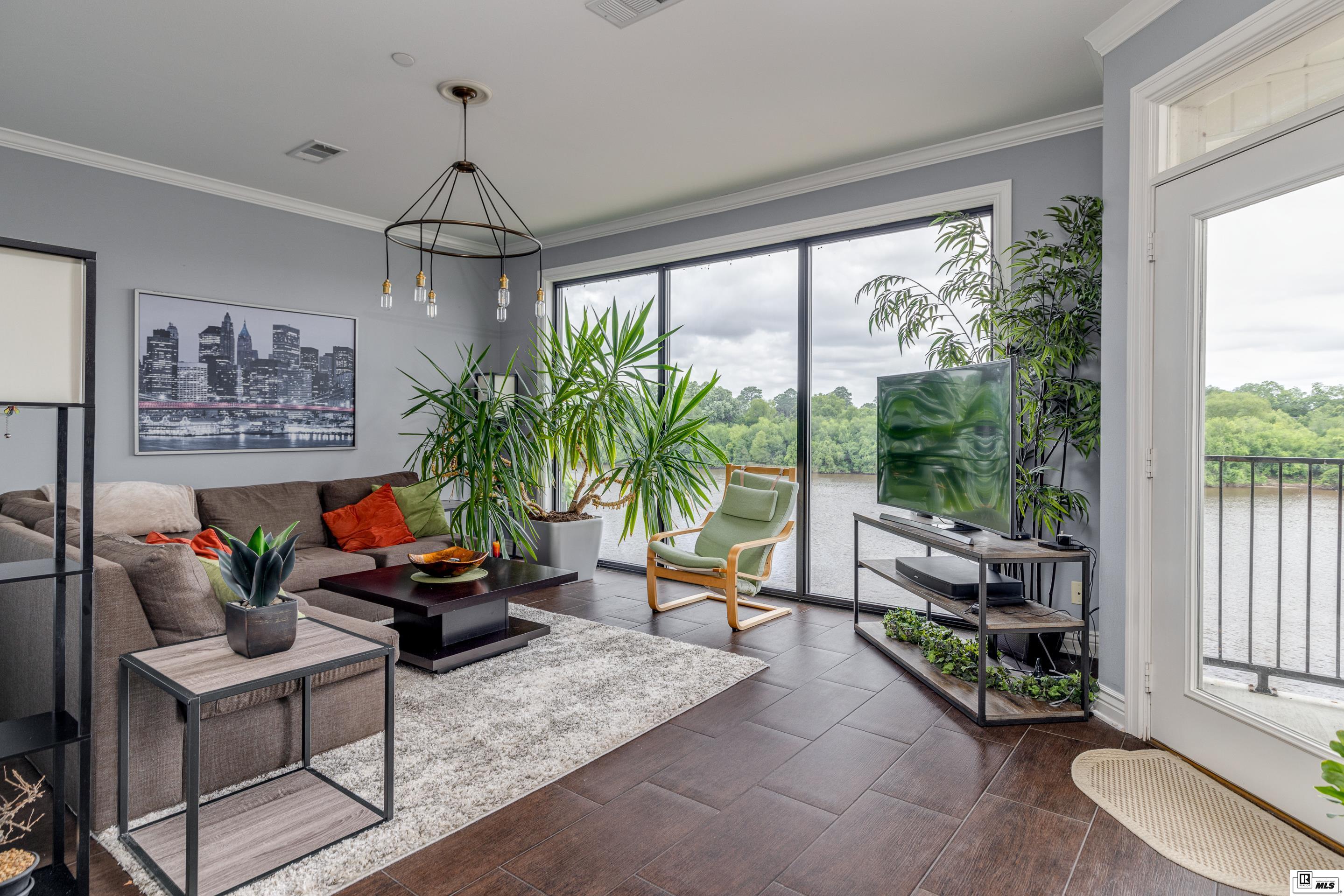 706 Trenton Street, Apt 4
