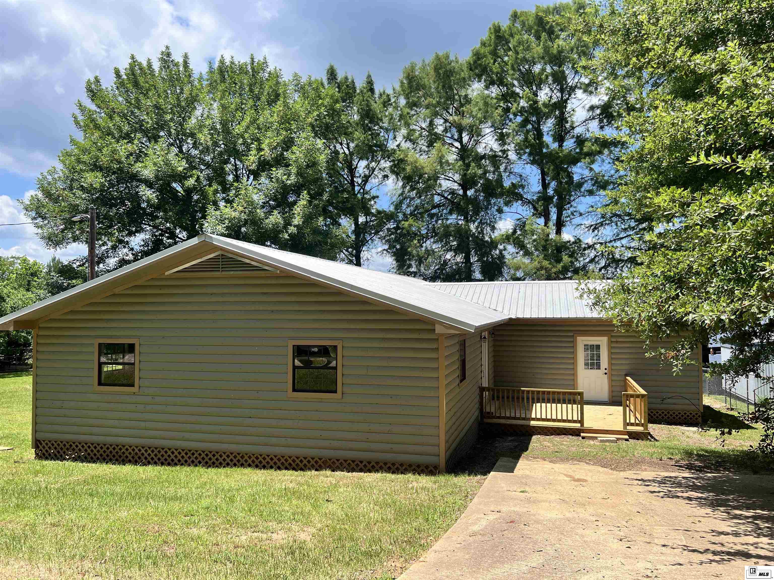 137 Donna Drive
